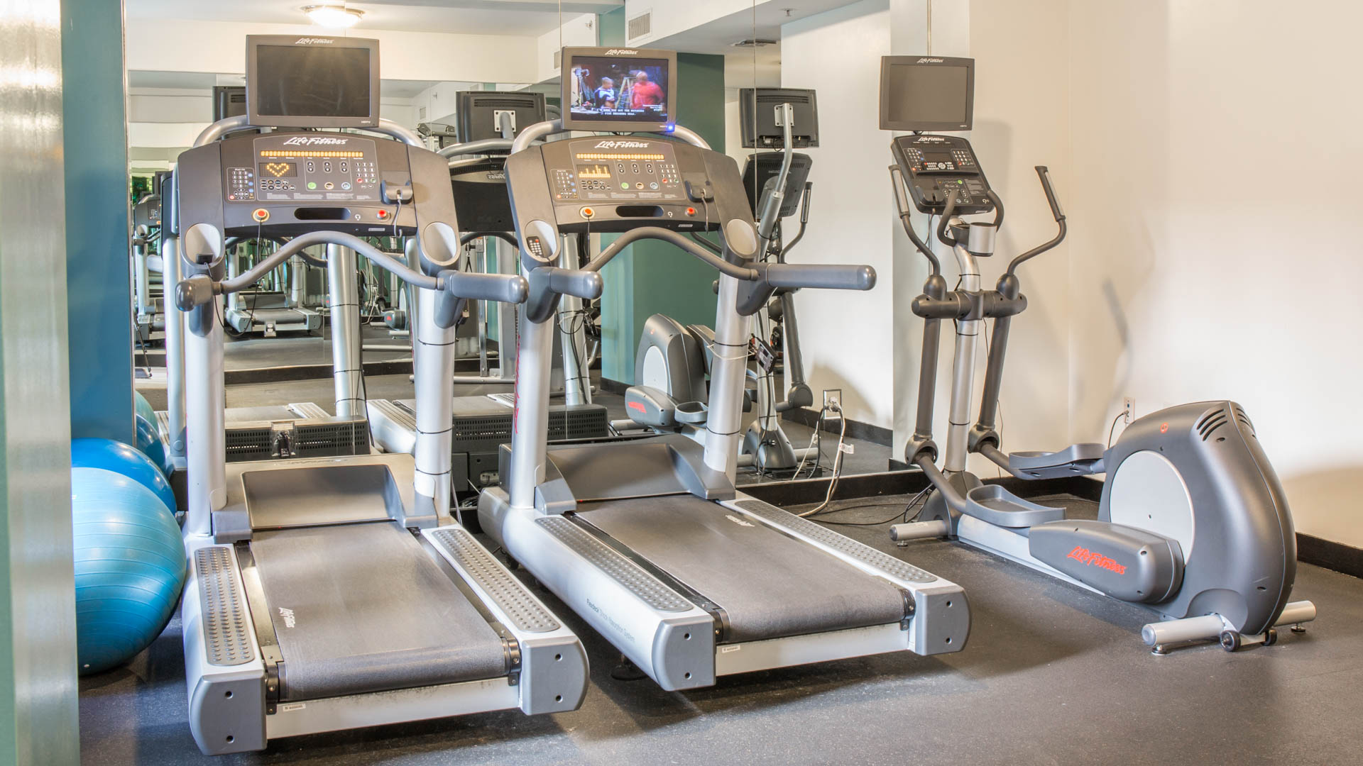 Gym at Milano Lofts Apartments (2 of 2)