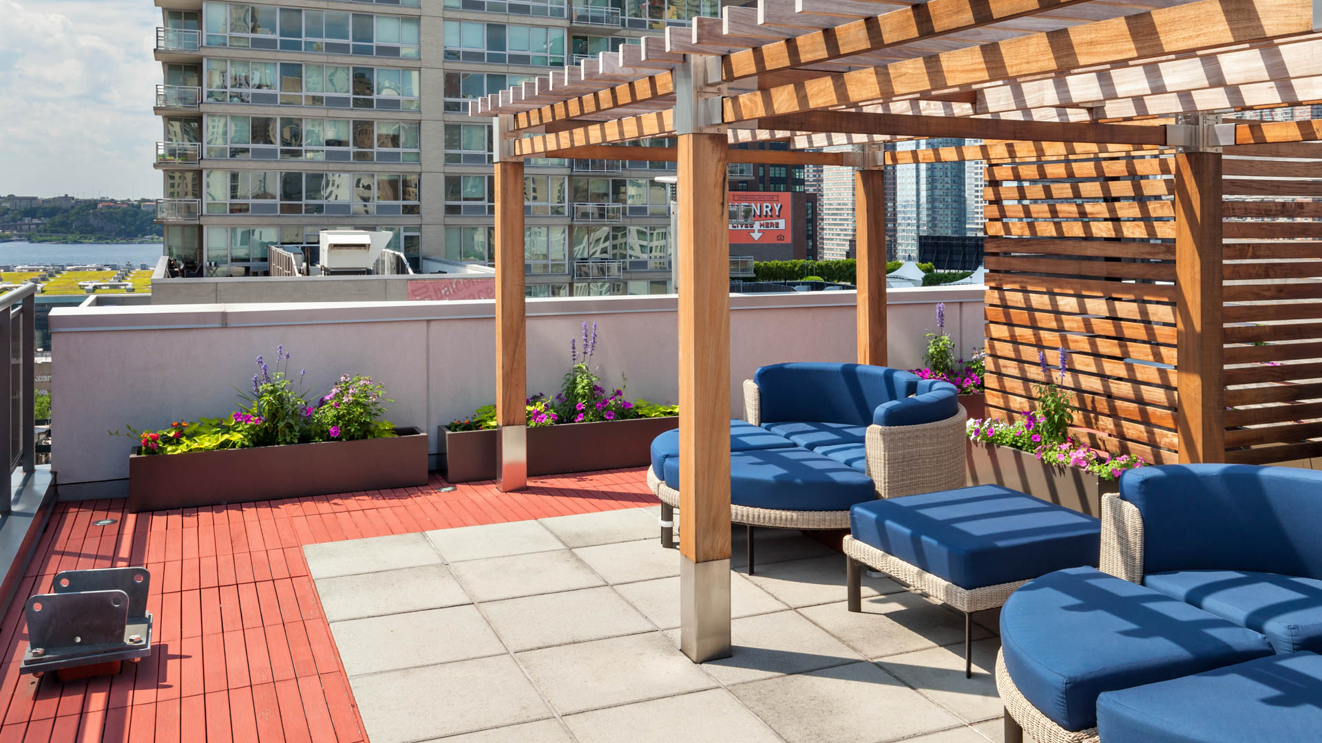 Roof deck at Mantena Apartments (1 of 4)