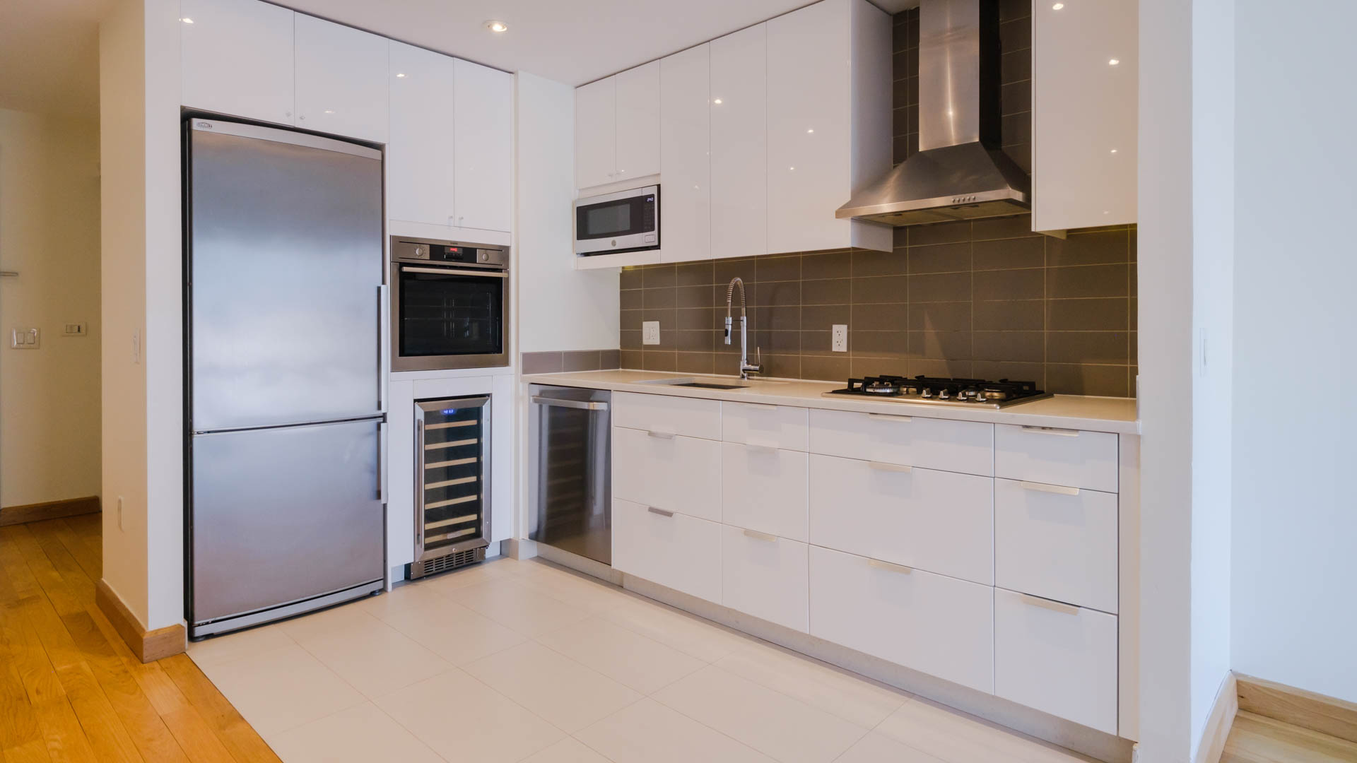 Mantena Apartments 7 of 12