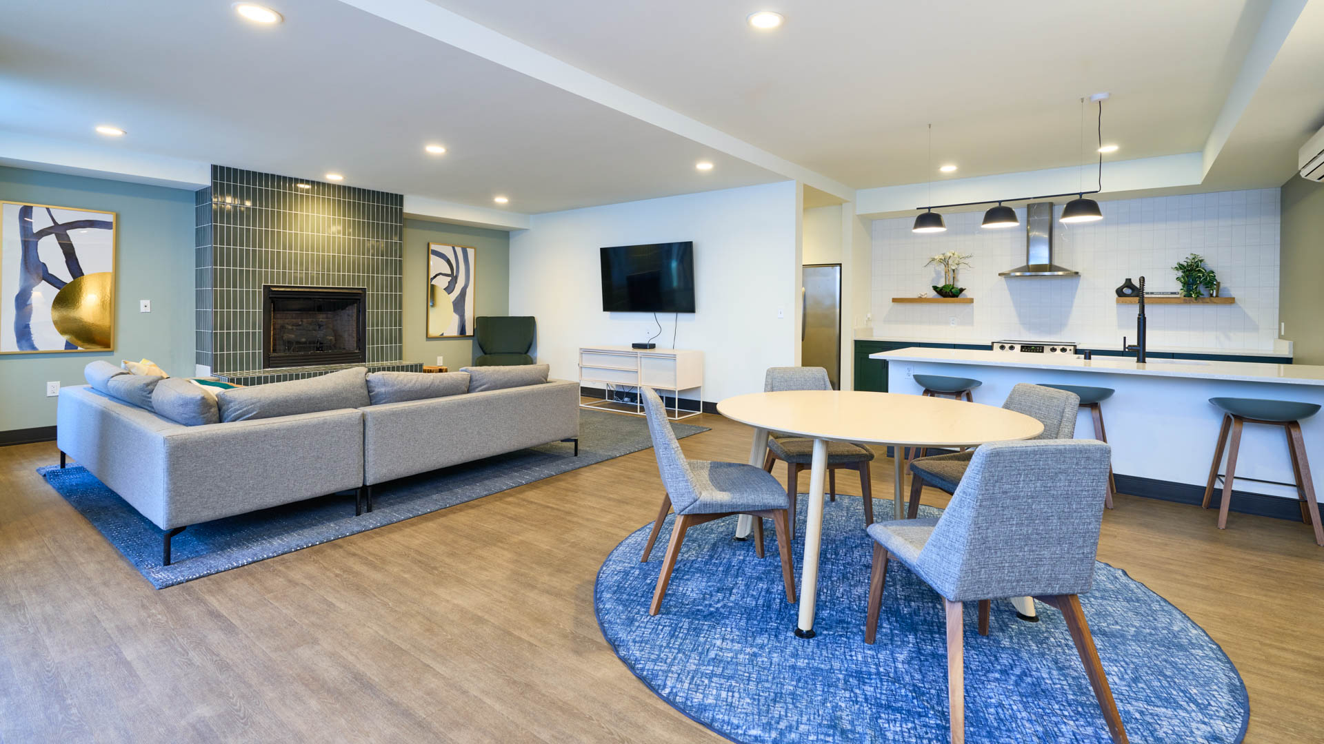 Lounge at Veloce Apartments