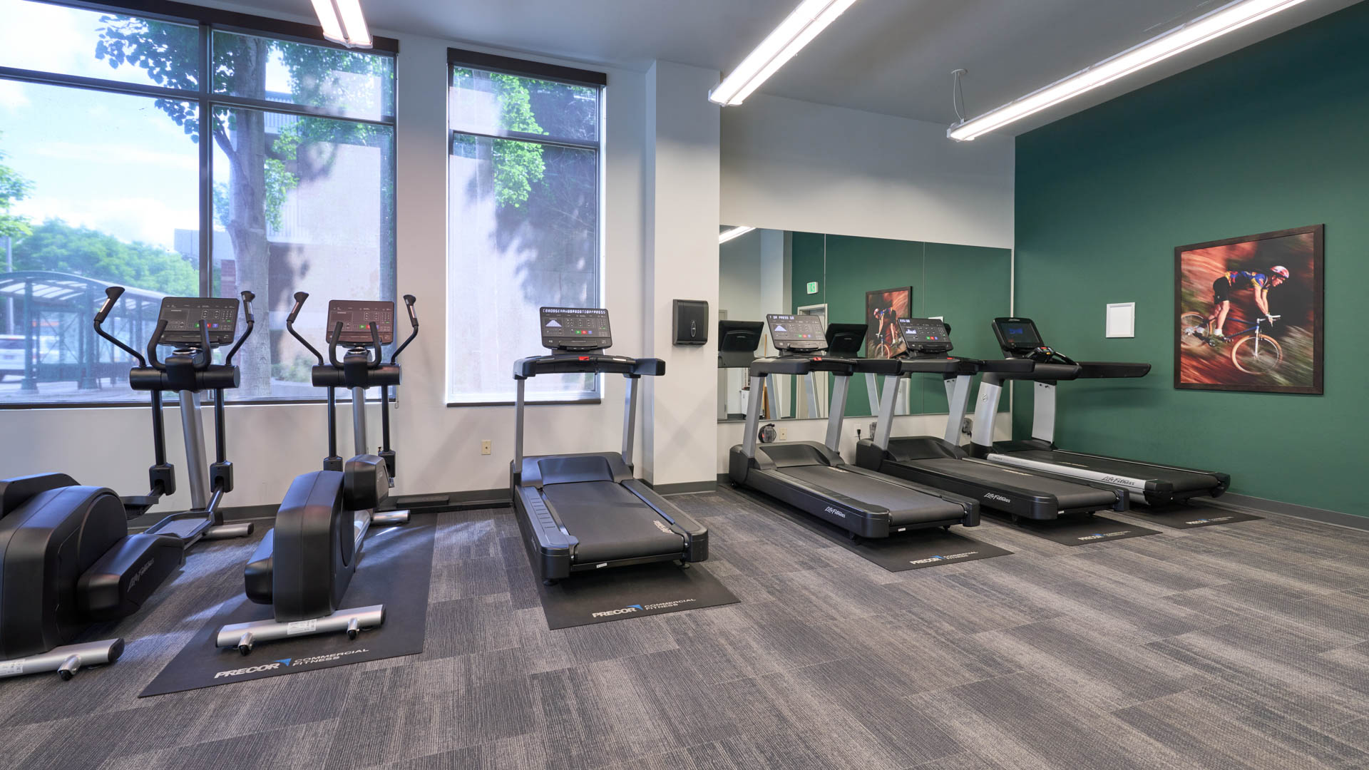 Gym at Veloce Apartments (2 of 5)
