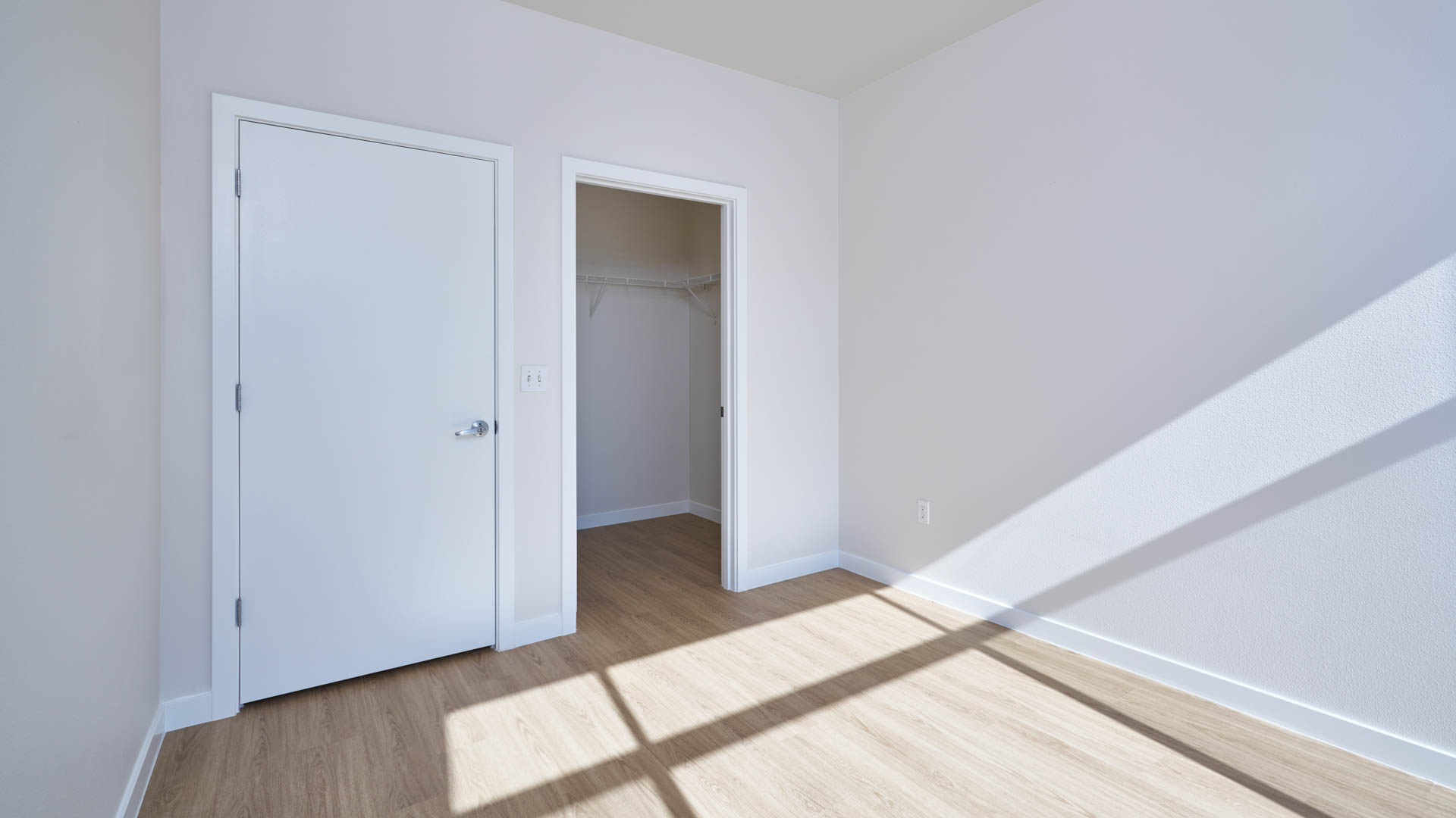 Veloce Apartments 2 of 12
