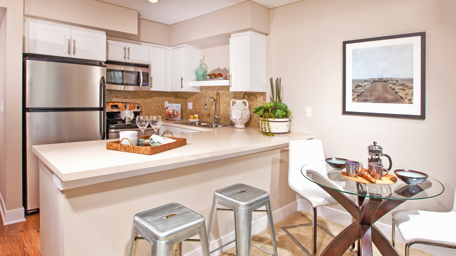 Breakwater at Marina del Rey Apartments 7 of 12
