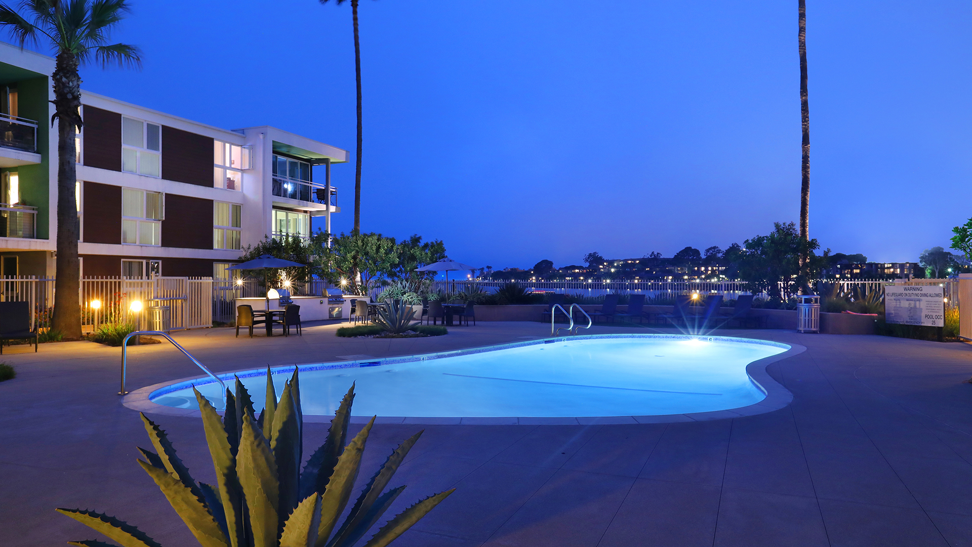 Pool at Breakwater at Marina del Rey Apartments (3 of 4)