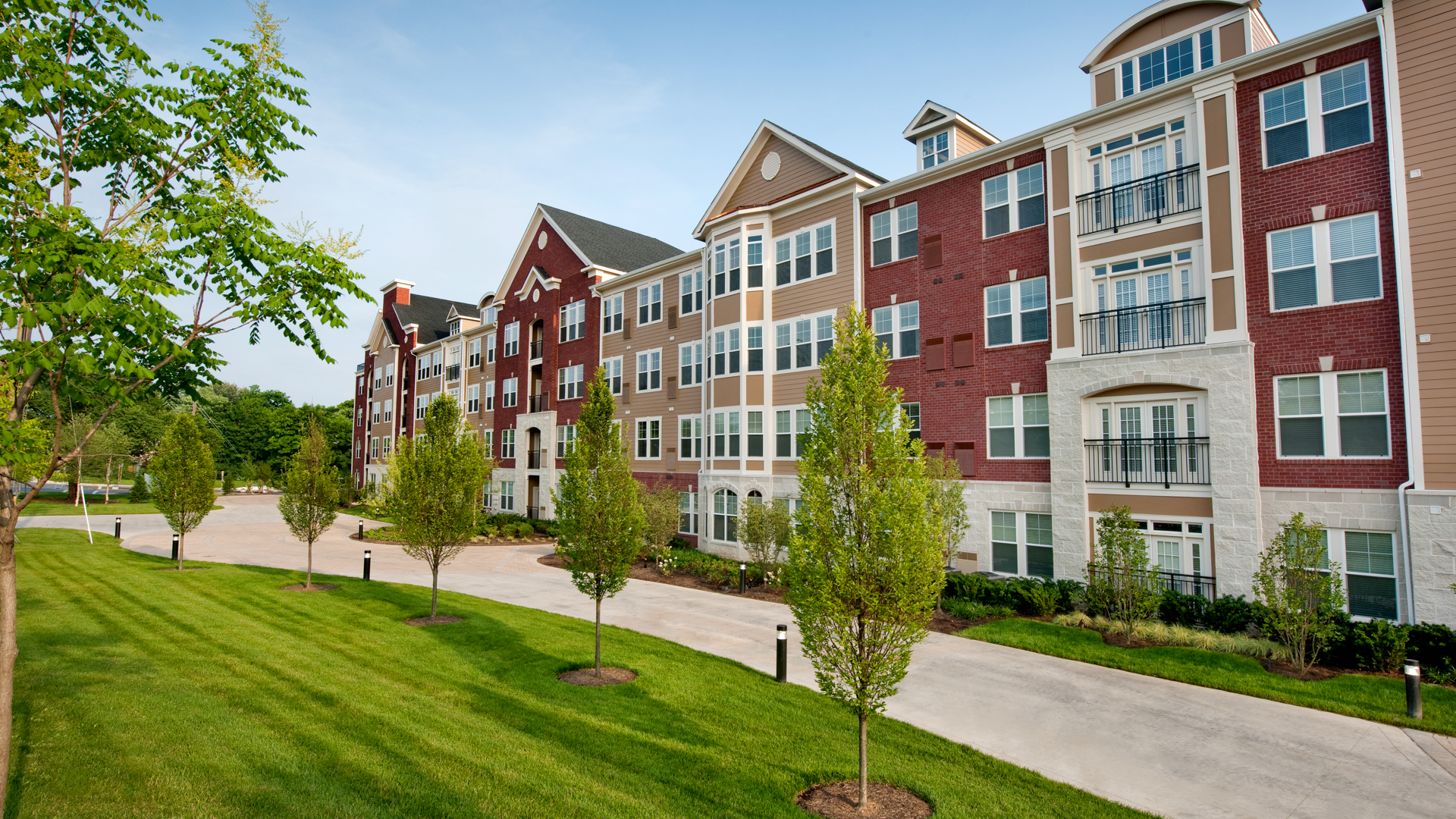 Westchester Rockville Station Apartments 5 of 12