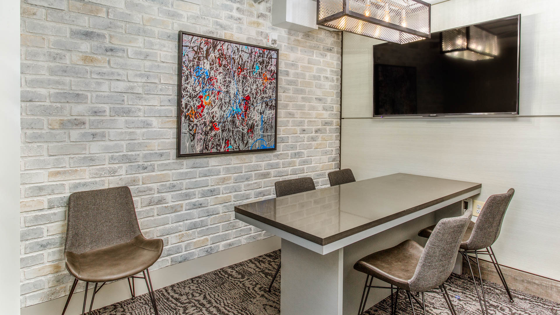 Work space at Connecticut Heights Apartments