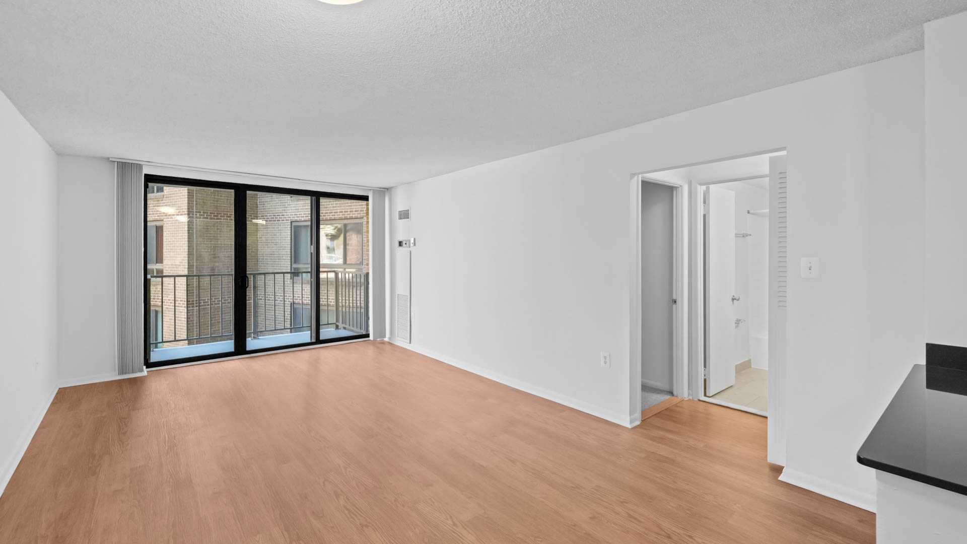 Connecticut Heights Apartments 5 of 8