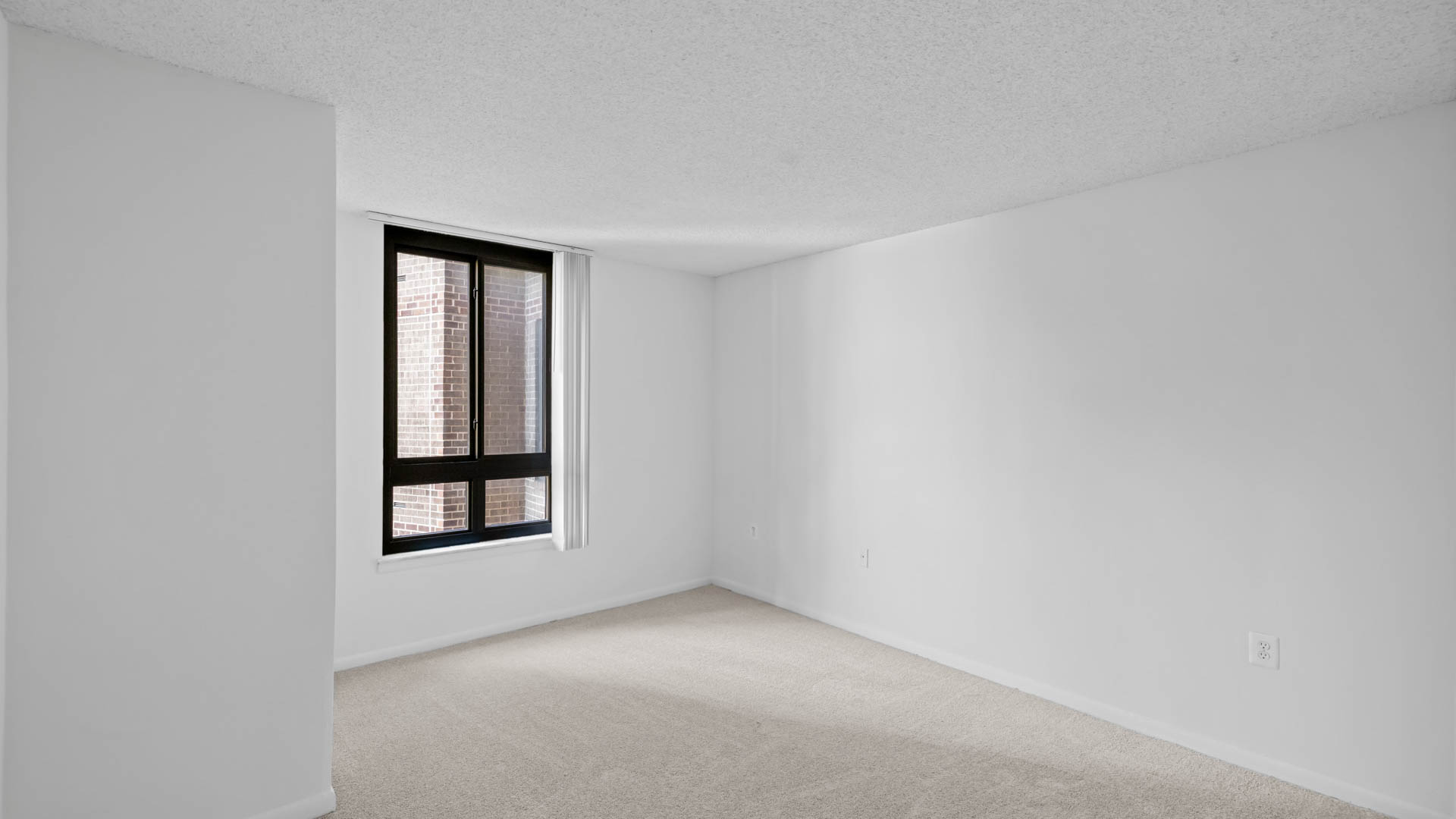 Connecticut Heights Apartments 4 of 8