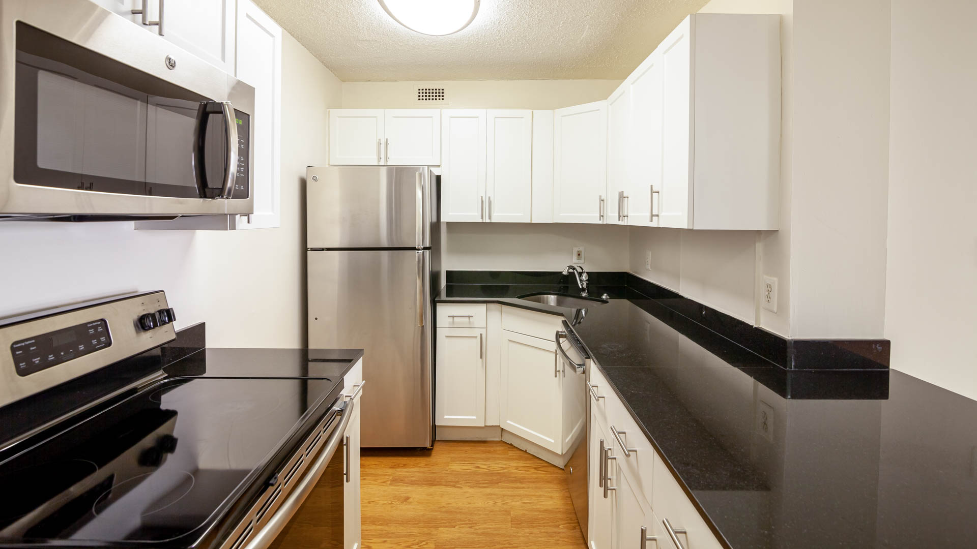 Connecticut Heights Apartments 6 of 12