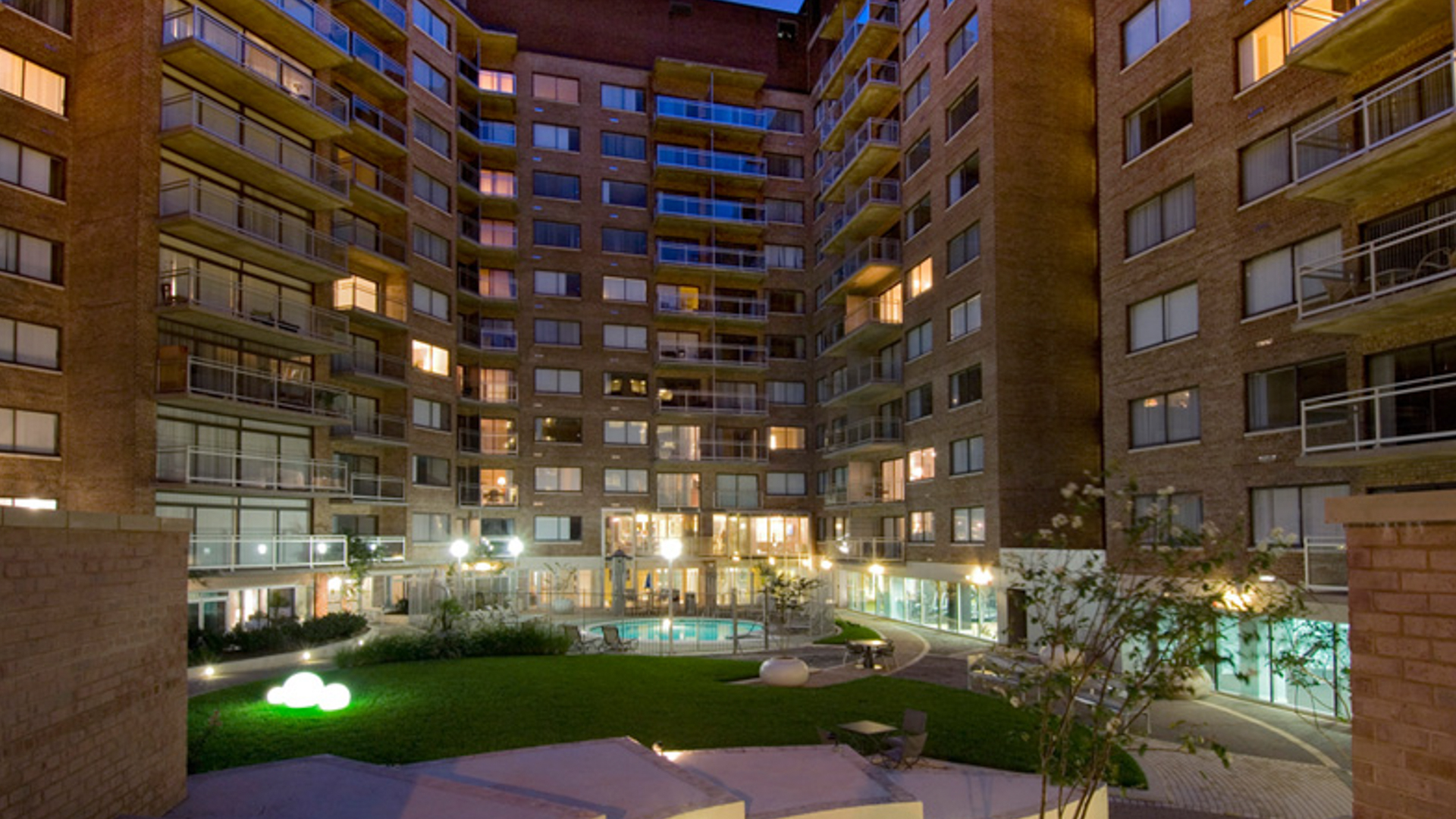 The Samuel at Dupont Circle Apartments 4 of 12