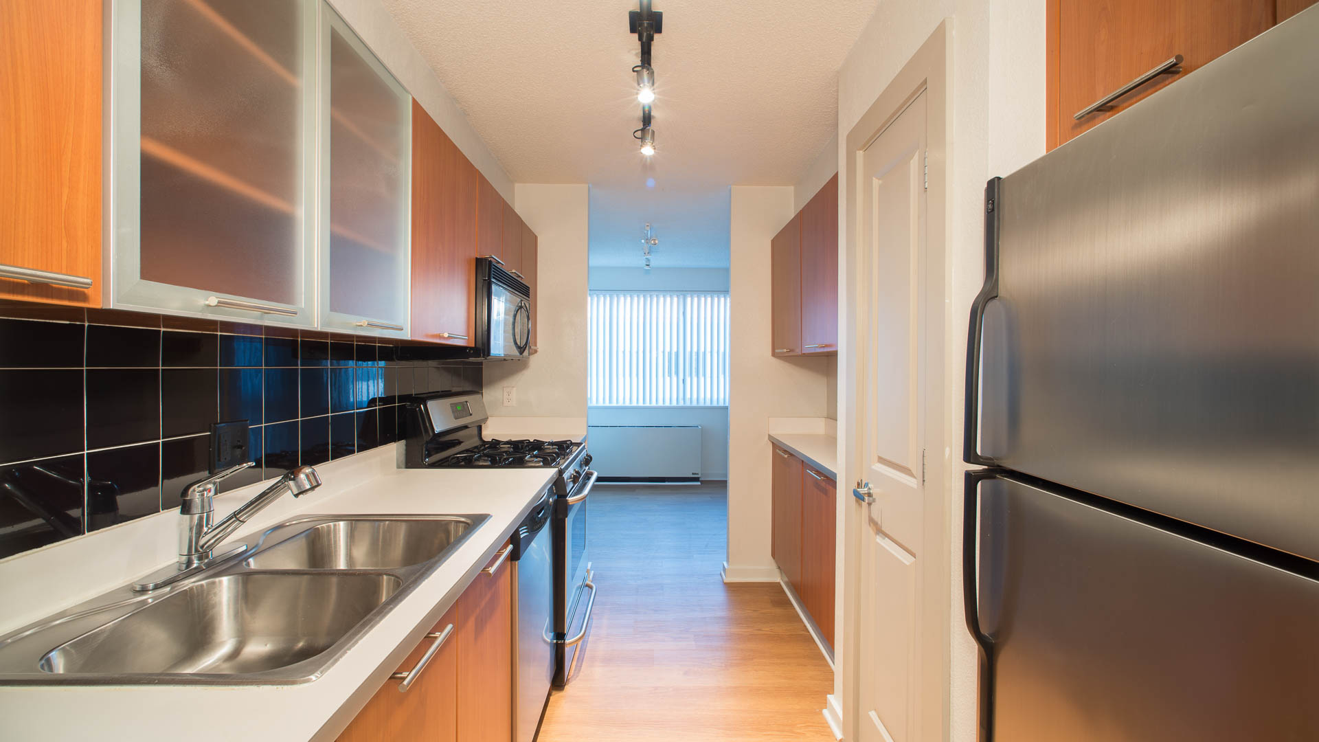 The Samuel at Dupont Circle Apartments 1 of 5