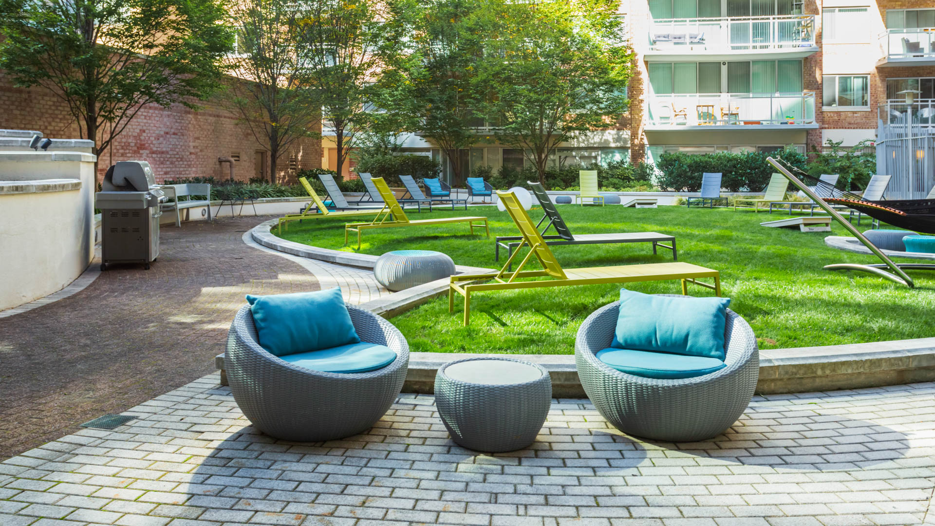 Courtyard at The Samuel at Dupont Circle Apartments (1 of 2)