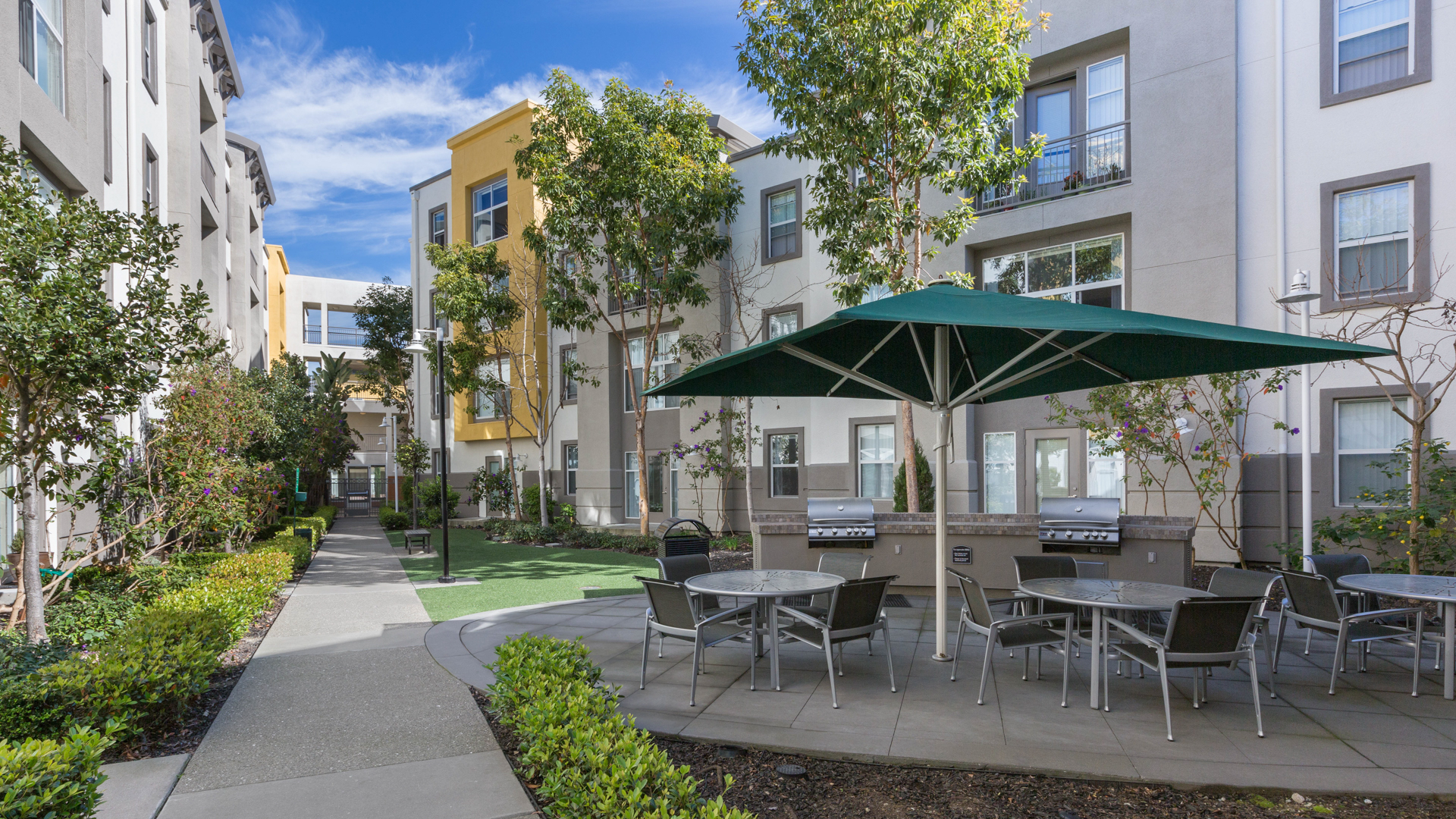 Courtyard at South City Station Apartments
