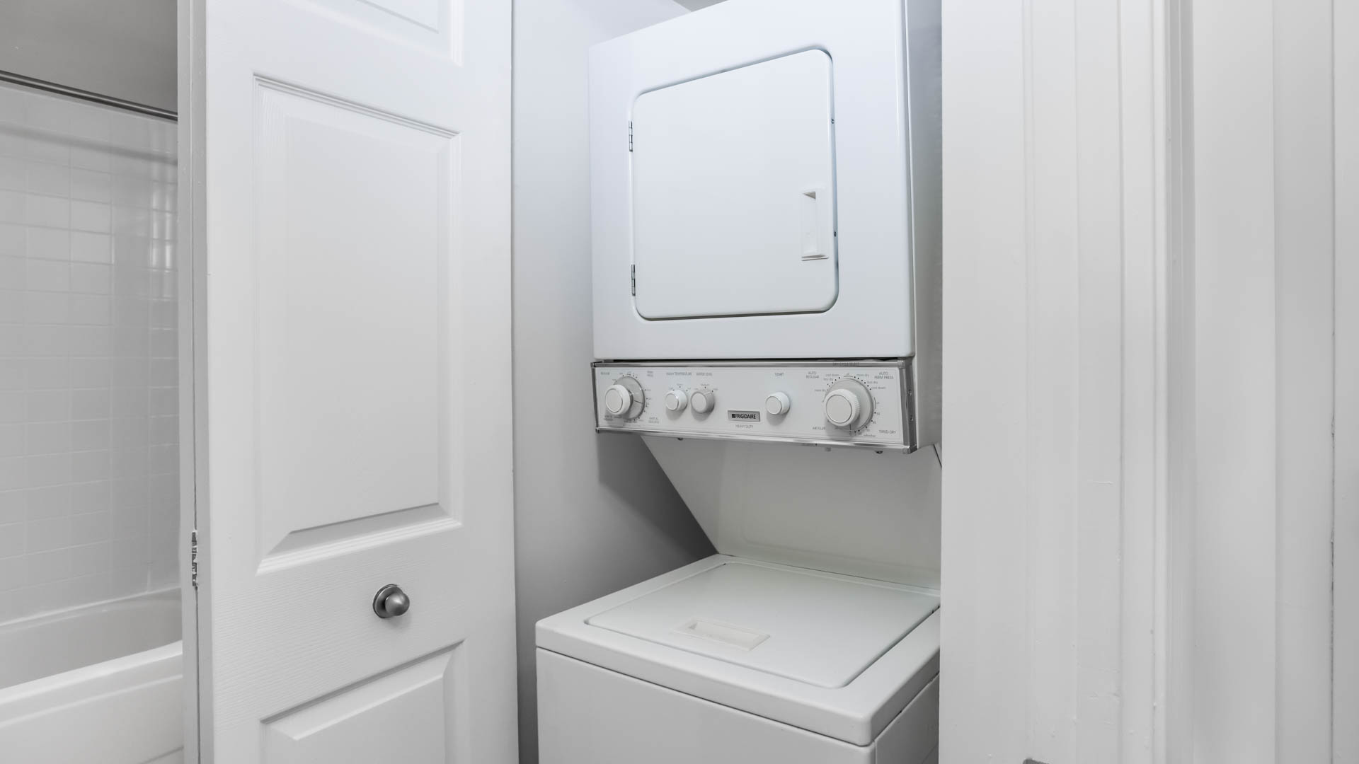 Laundry room at Courthouse Plaza Apartments
