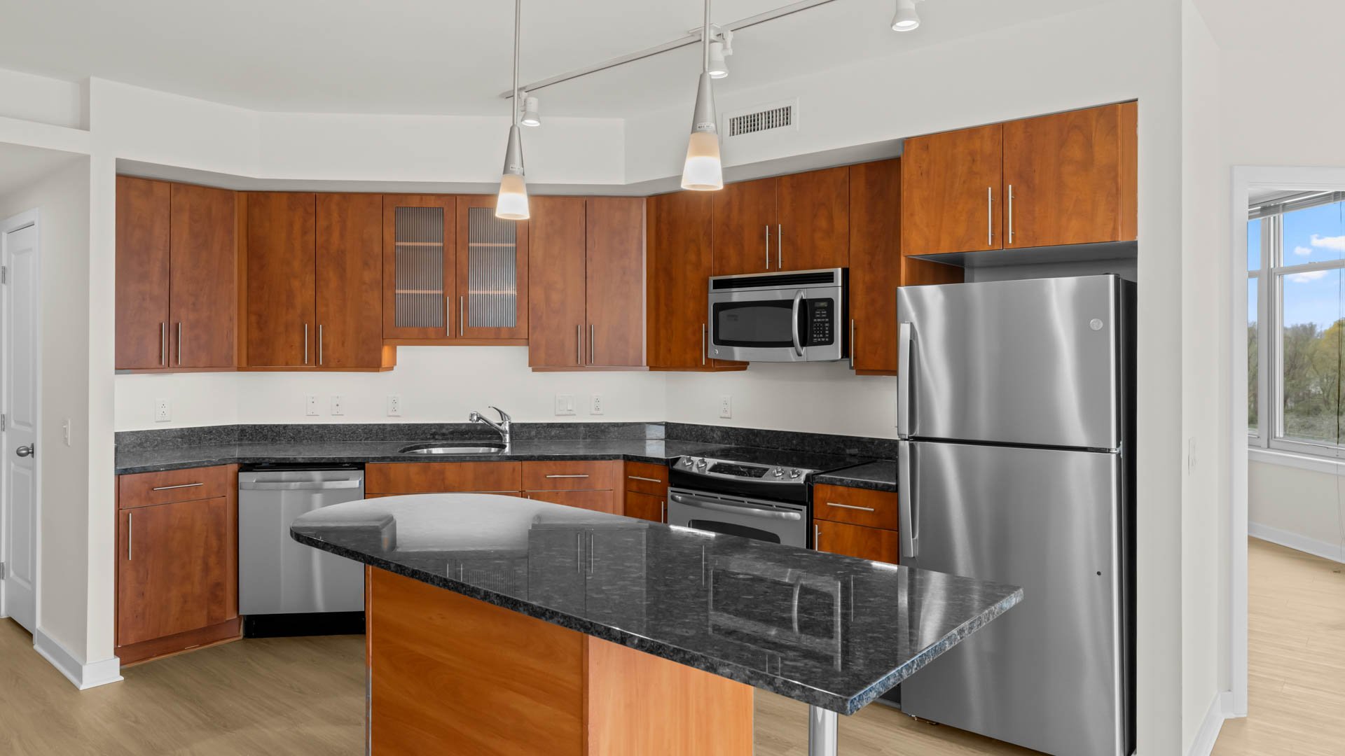 Wisconsin Place Apartments 6 of 12
