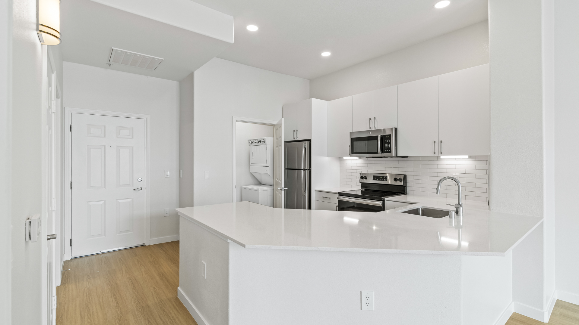 Archstone Fremont Center Apartments 5 of 12