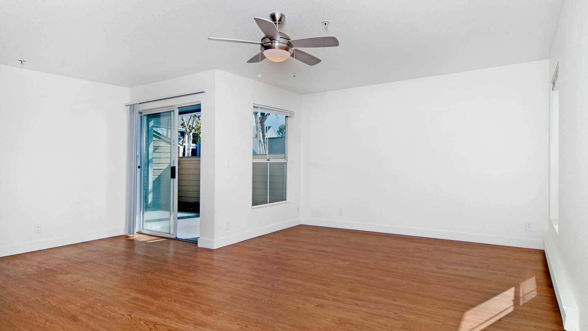 Riva Terra Apartments at Redwood Shores 12 of 12
