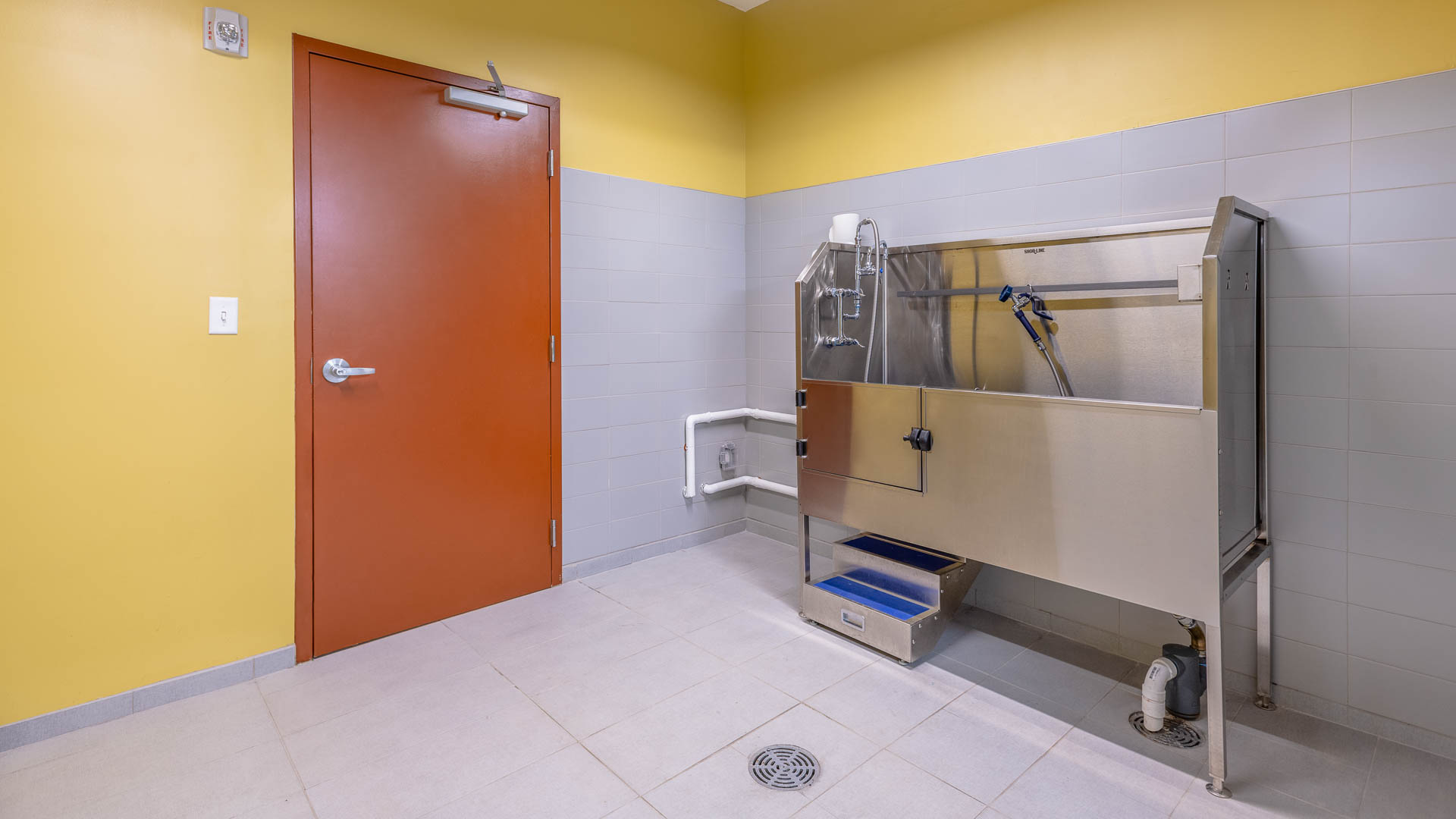 Pet wash at Lofts at Kendall Square Apartments