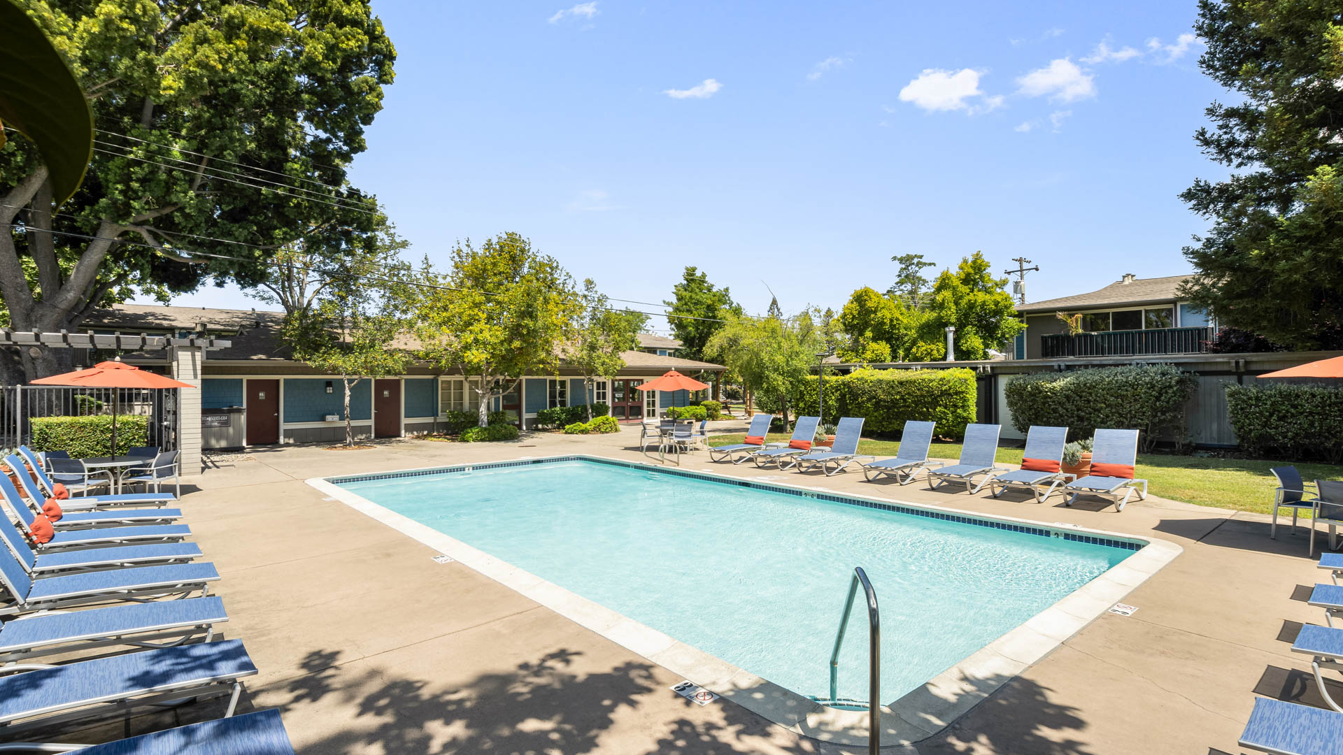 Pool at Reserve at Mountain View Apartments (3 of 4)