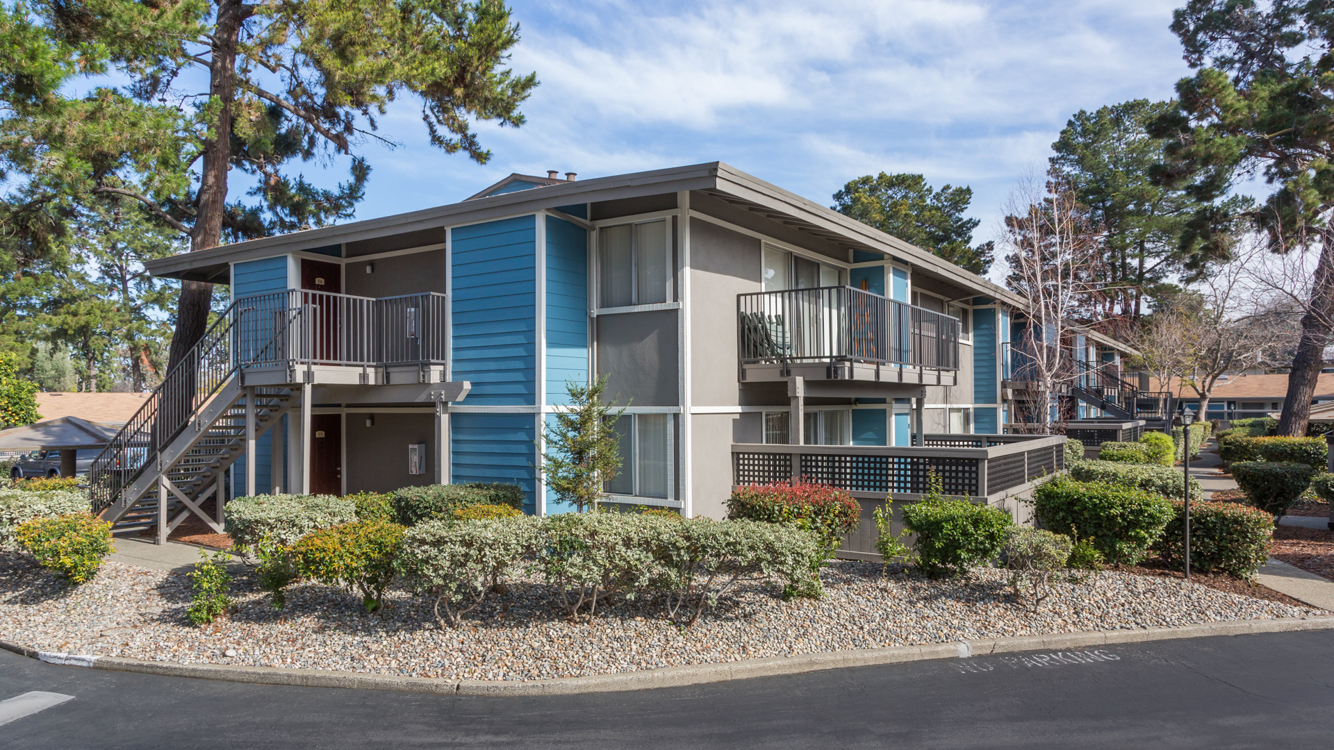 Reserve at Mountain View Apartments 2 of 12