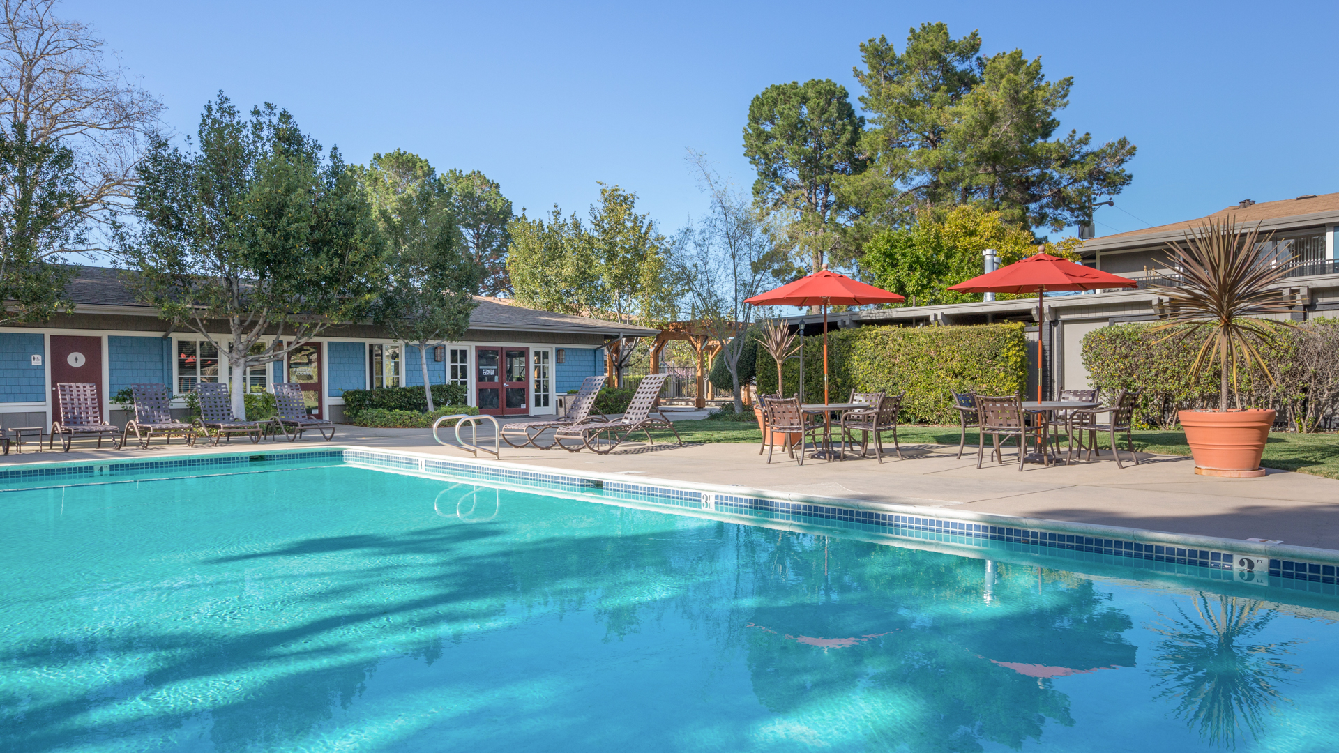 Pool at Reserve at Mountain View Apartments (1 of 4)