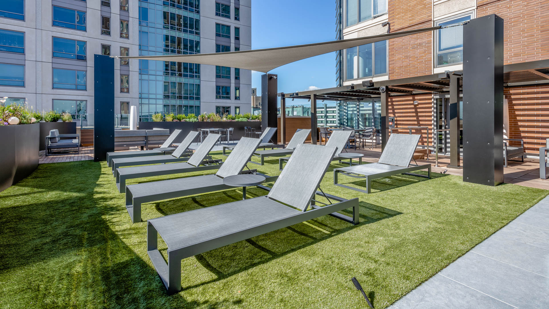 Roof deck at 660 Washington Apartments (3 of 3)