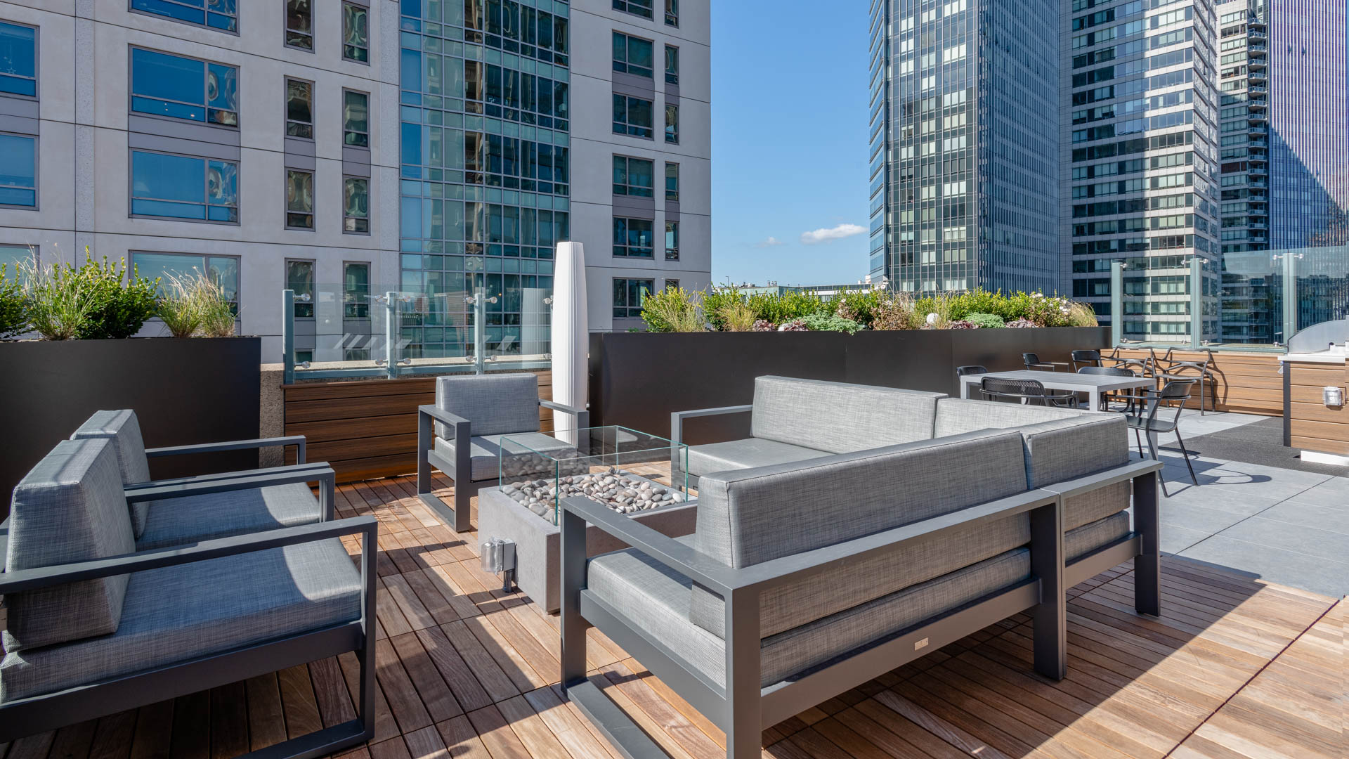 Roof deck at 660 Washington Apartments (1 of 3)