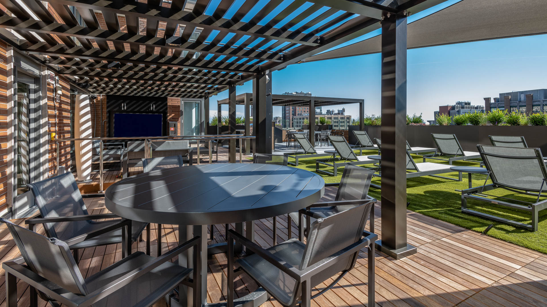 Roof deck at 660 Washington Apartments (2 of 3)