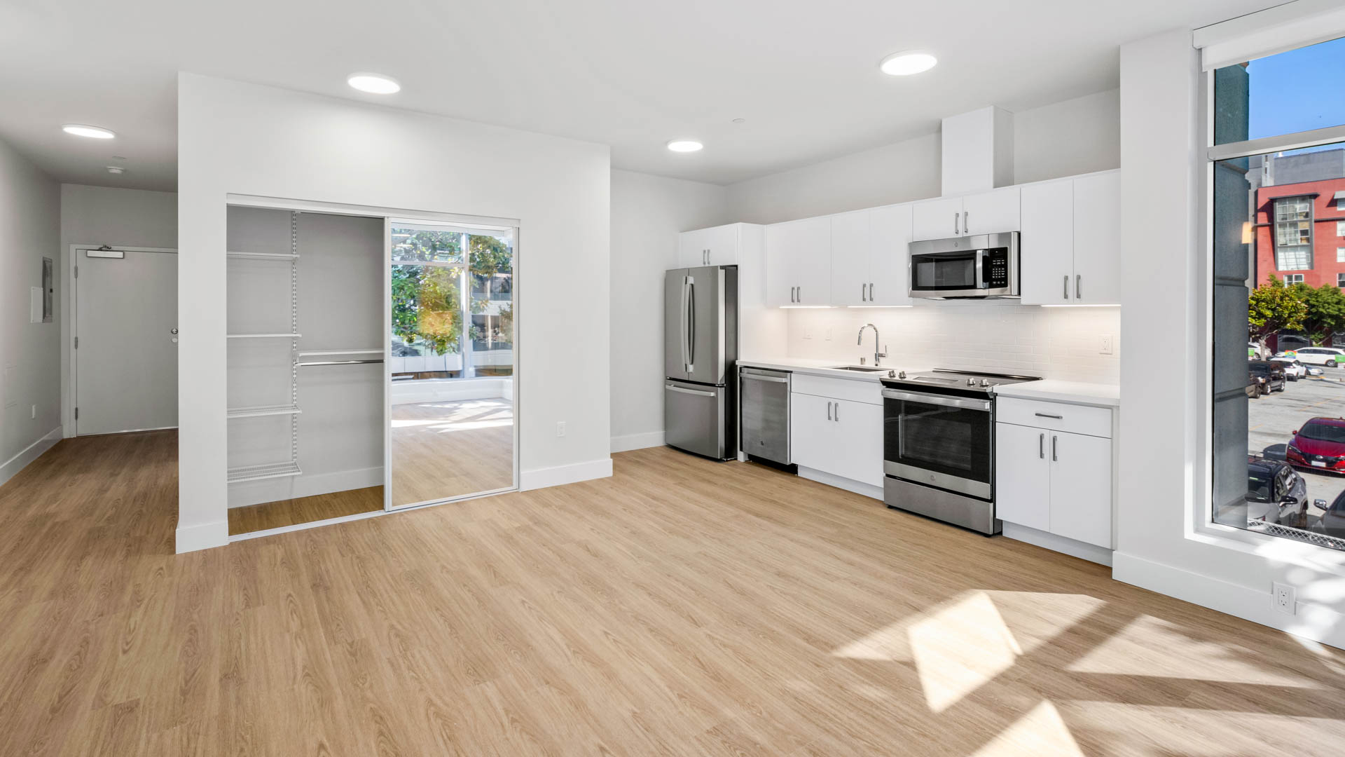 SoMa Square Apartments 10 of 12