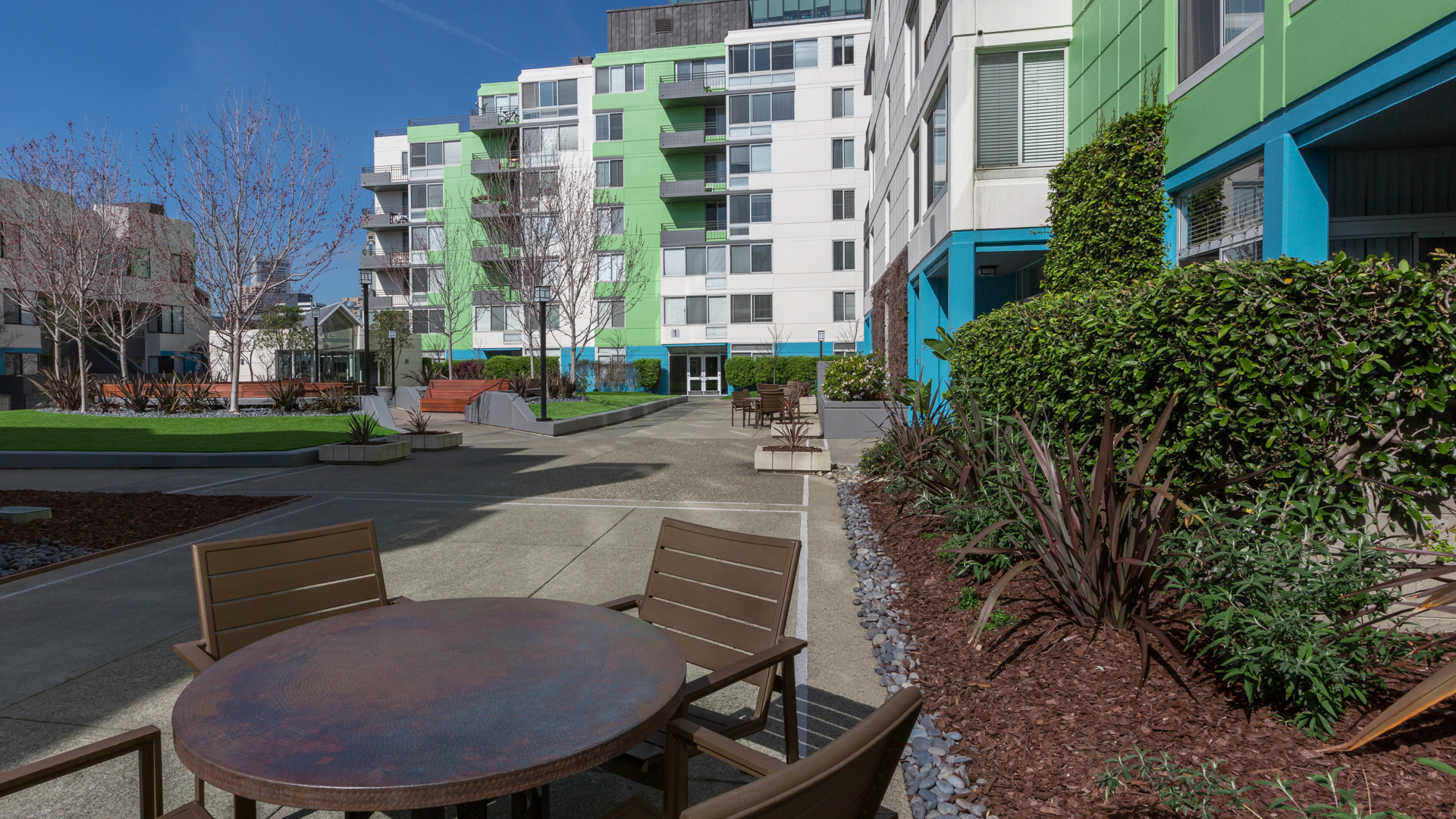 Courtyard at SoMa Square Apartments (4 of 4)