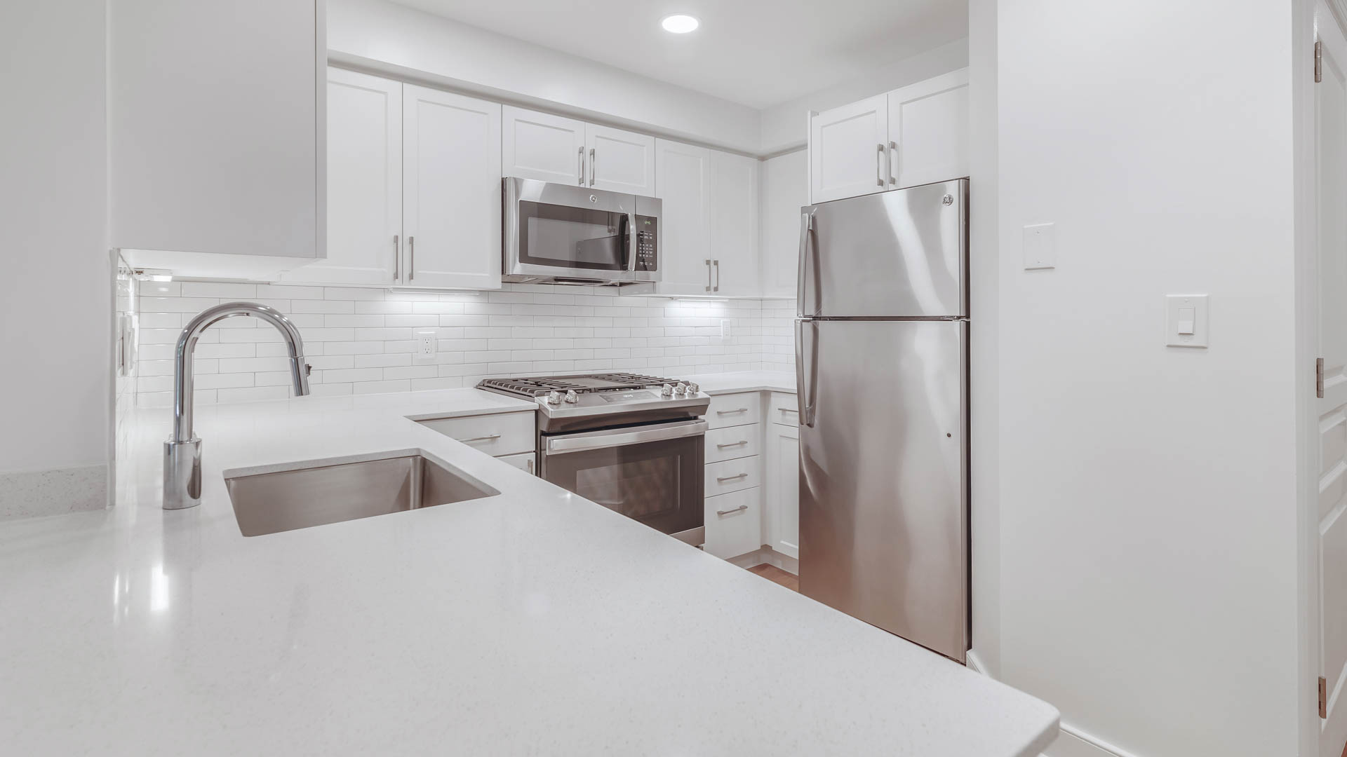 Park Connecticut Apartments 6 of 9