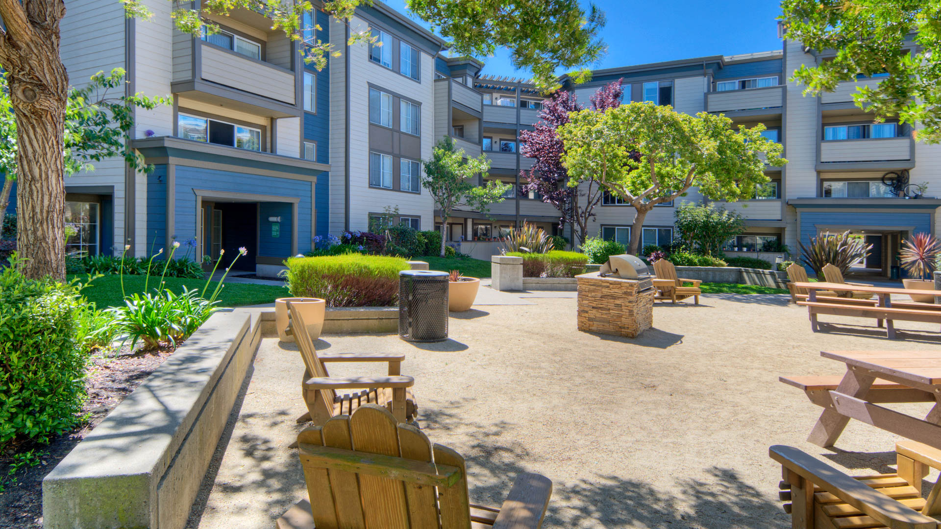 Courtyard at Artistry Emeryville Apartments (3 of 4)