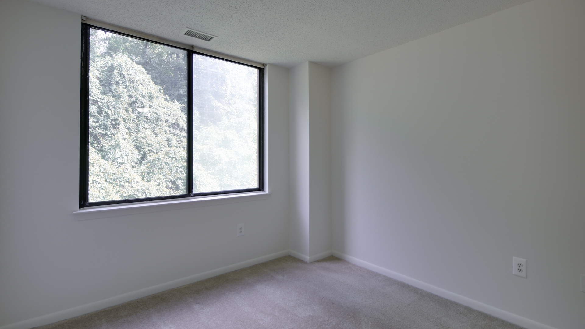 2501 Porter Apartments 2 of 14