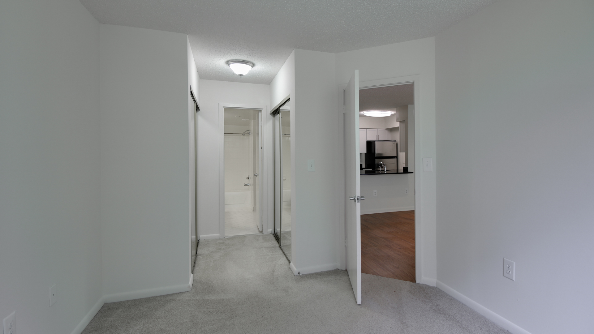 2501 Porter Apartments 3 of 14