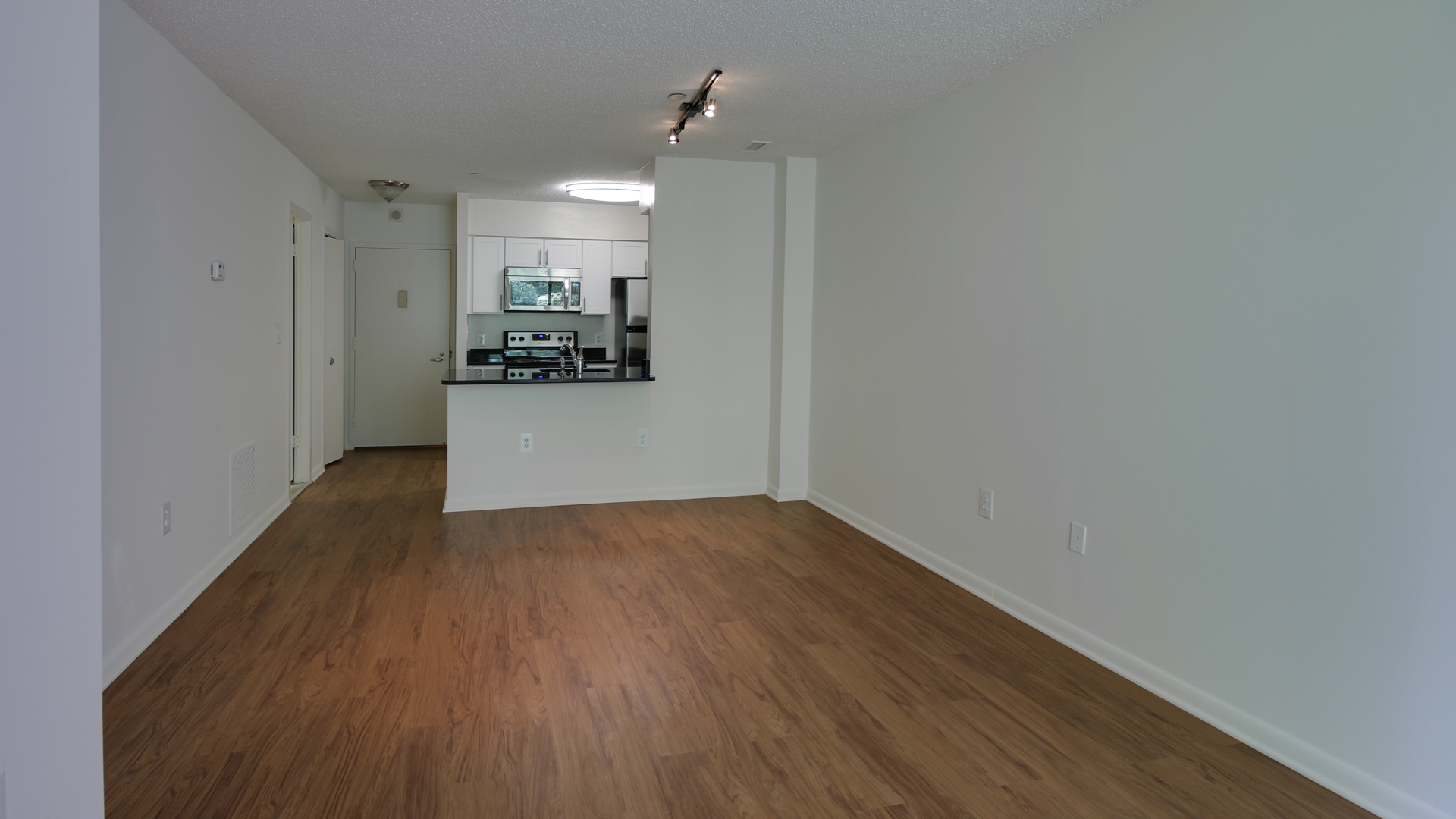 2501 Porter Apartments 6 of 14