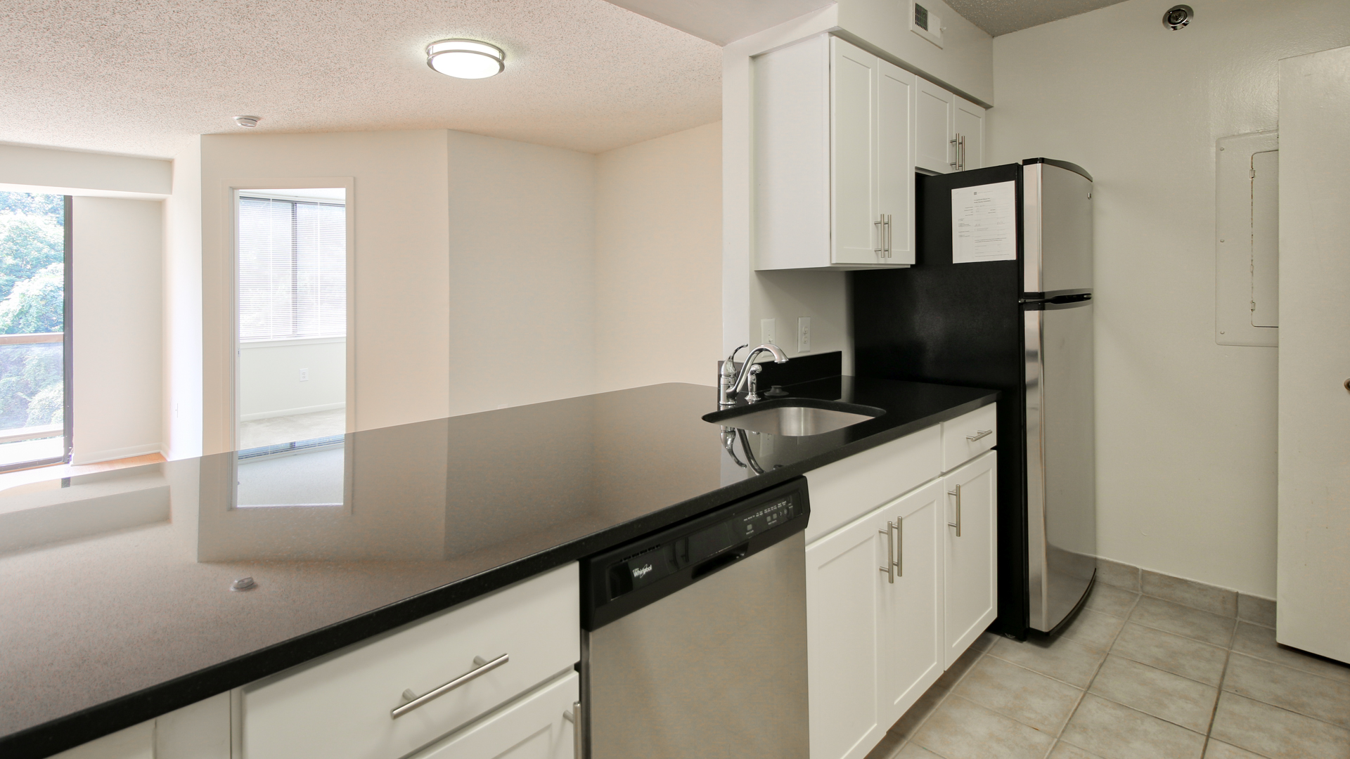 2501 Porter Apartments 2 of 16
