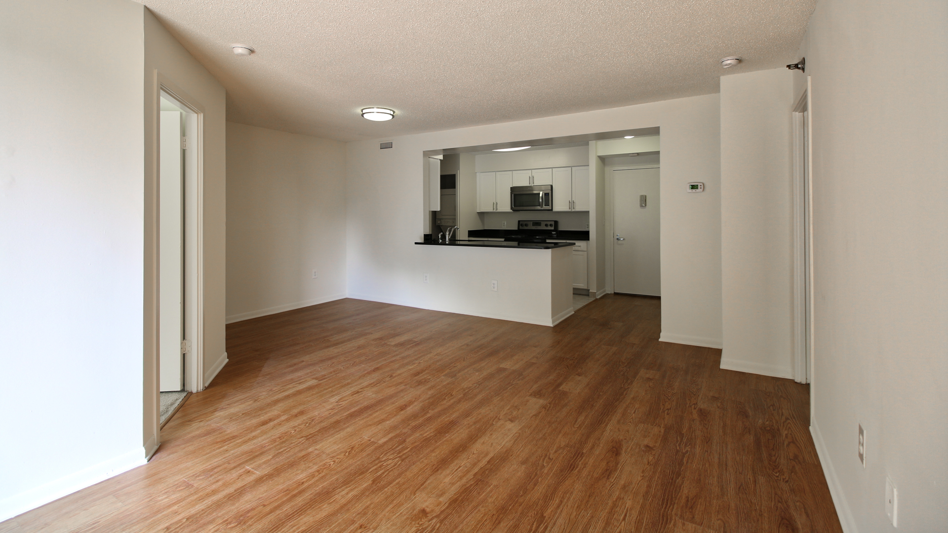 2501 Porter Apartments 5 of 16