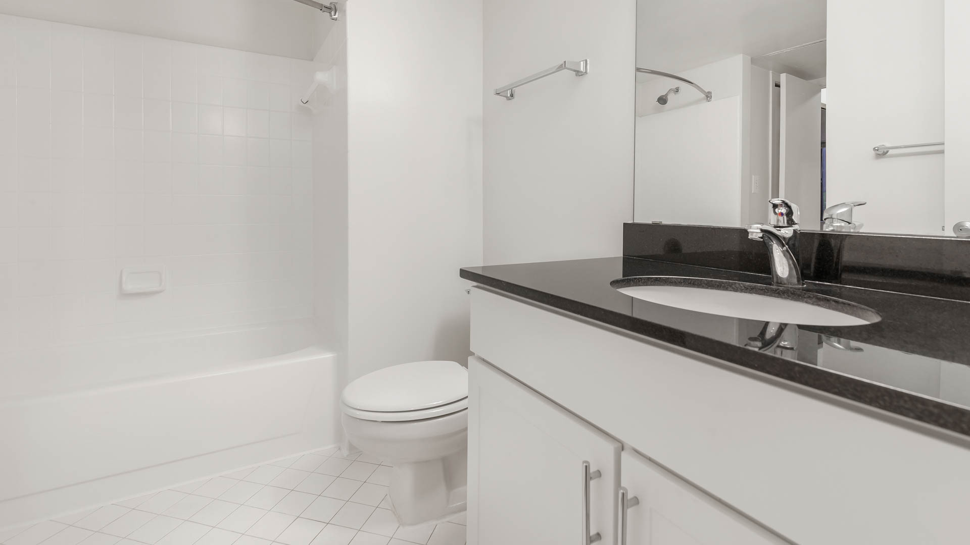 2501 Porter Apartments 13 of 17