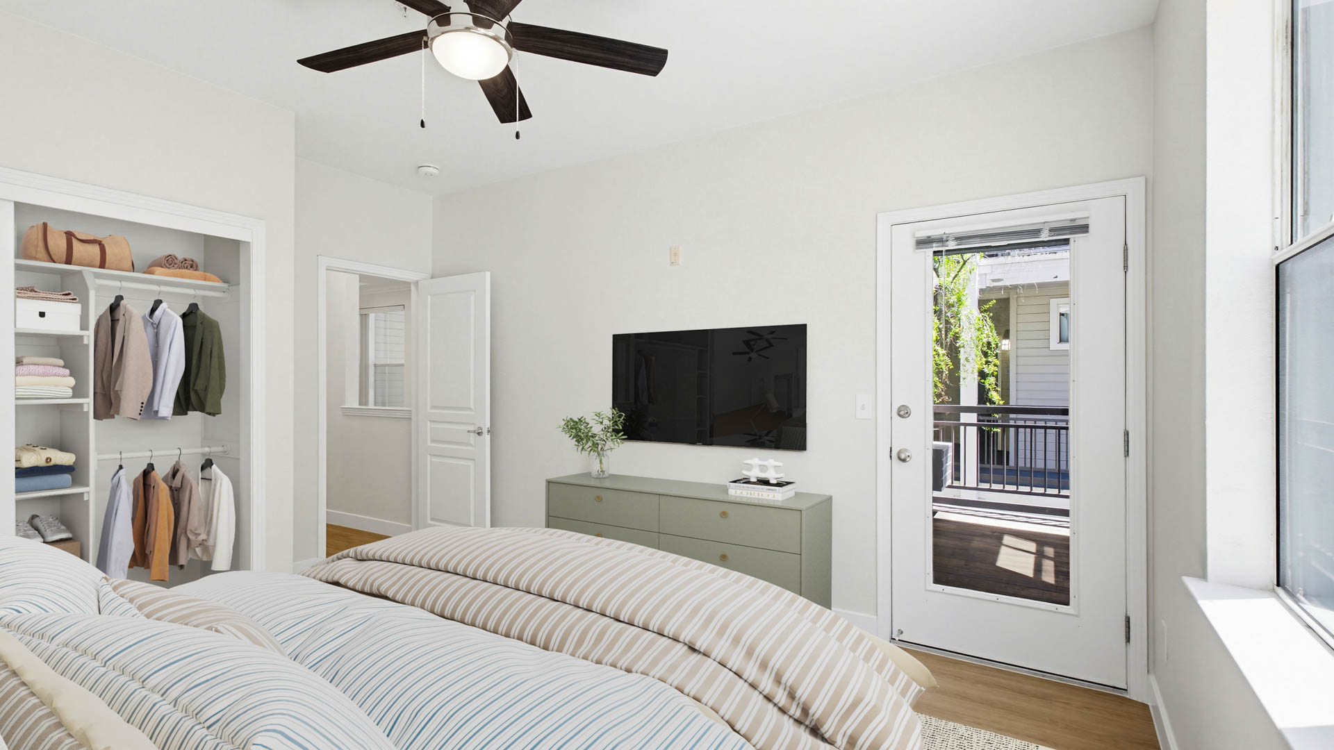 City Gate at Cupertino Apartments 4 of 12