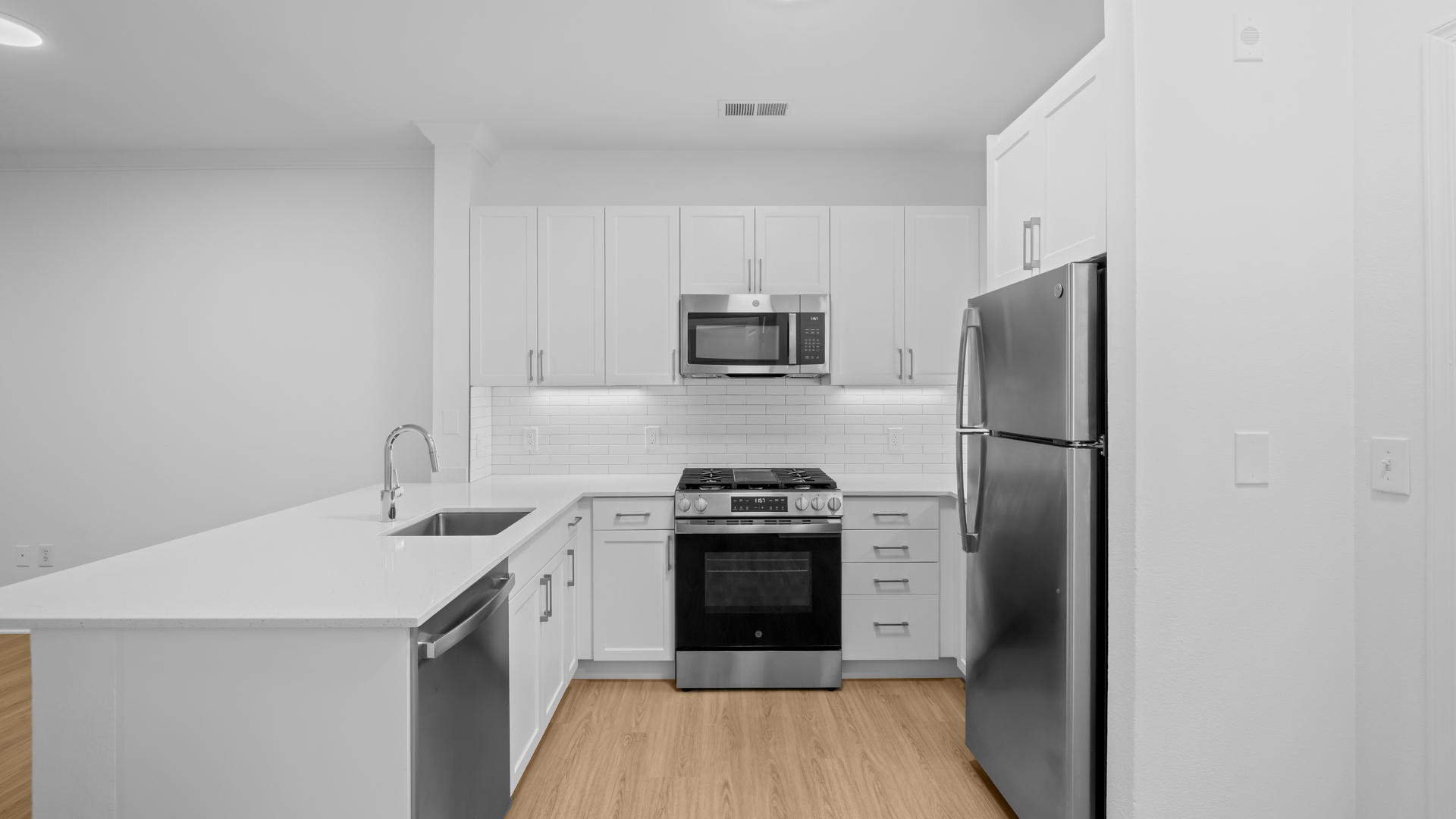 Fairchase Apartments 1 of 8