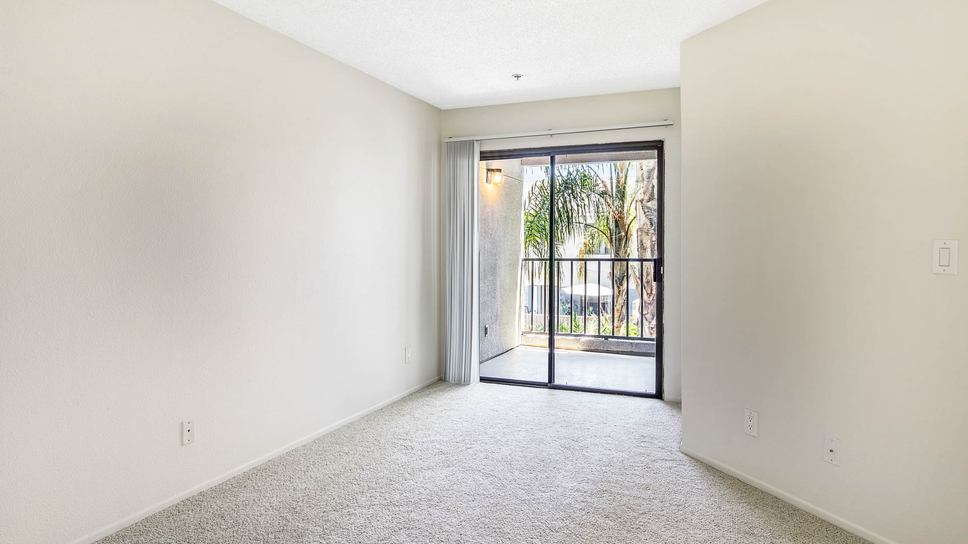 Prado Apartments 25 of 33