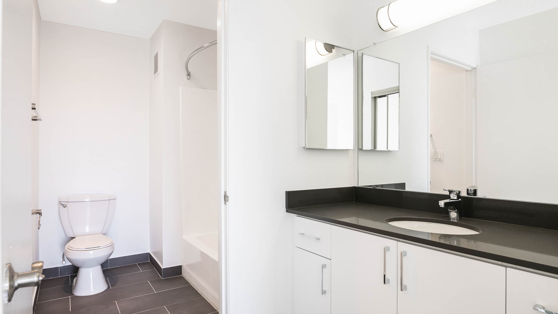 Prado Apartments 18 of 33