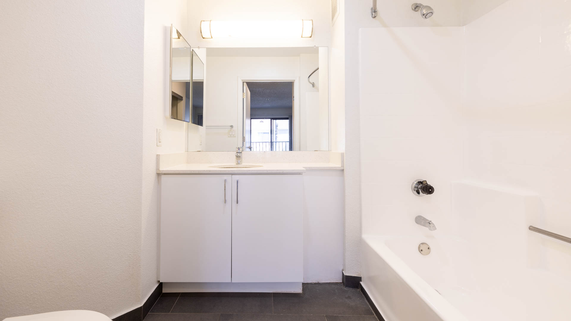 Prado Apartments 19 of 33