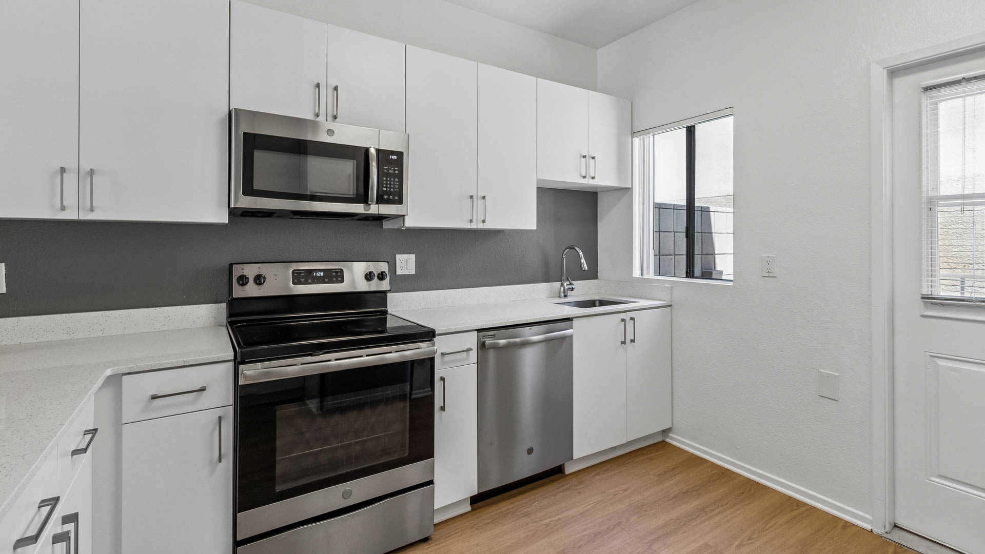Prado Apartments 4 of 12