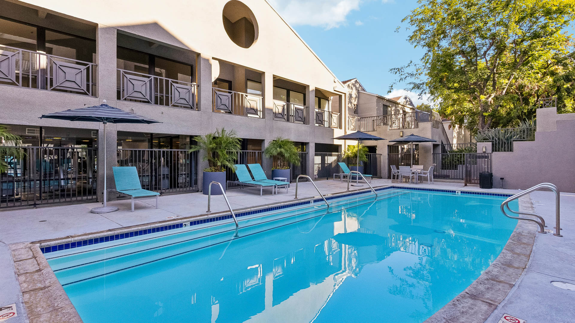 Pool at Prado Apartments (3 of 6)