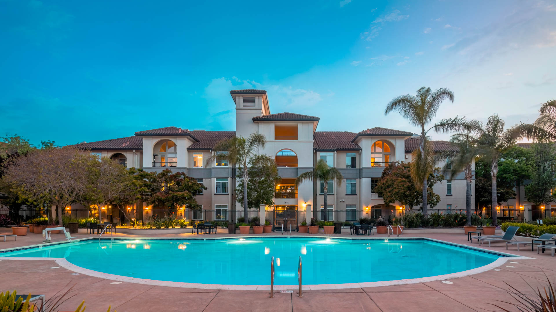 Pool at Park Place at San Mateo Apartments (1 of 2)
