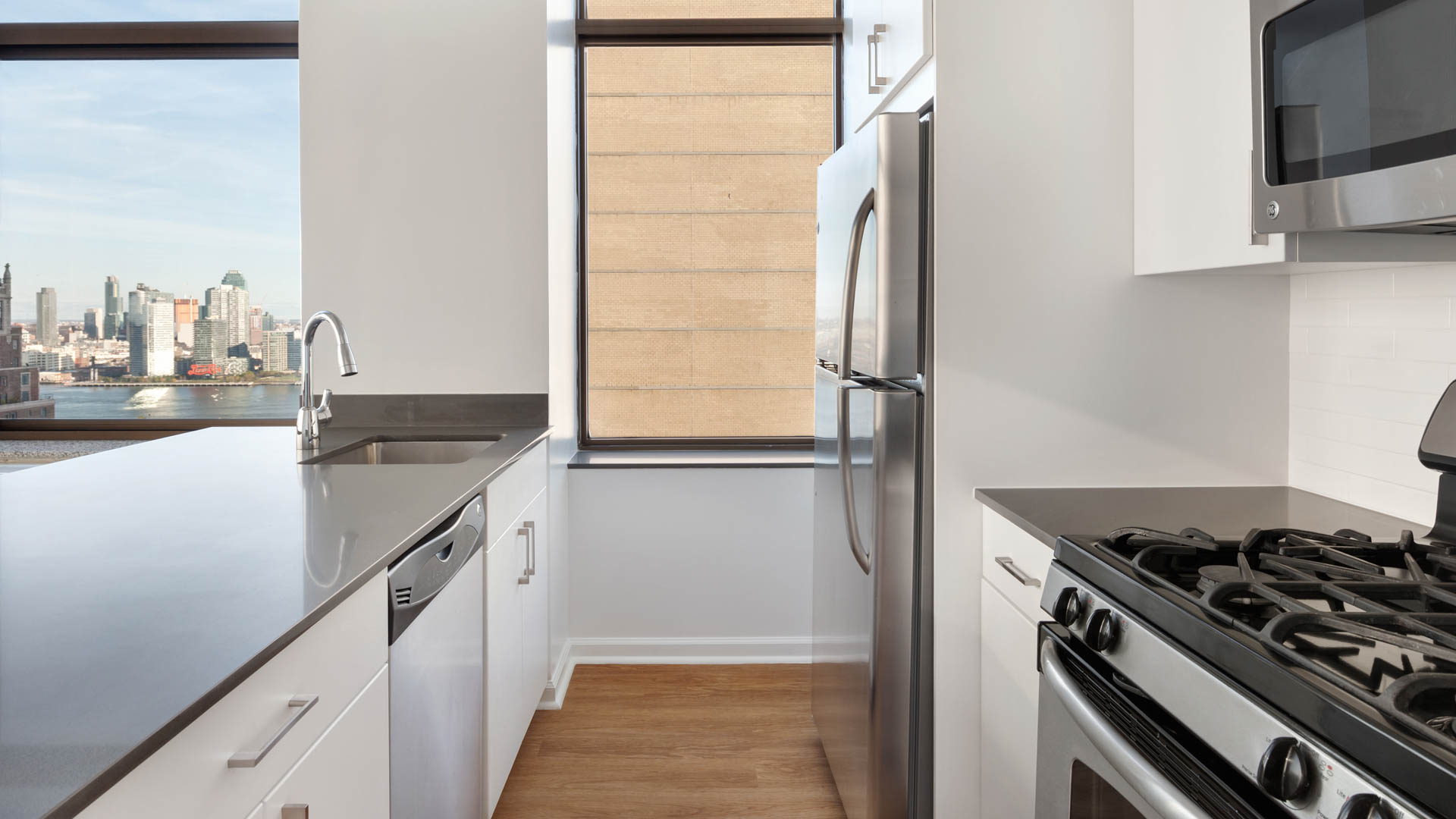 300 East 39th Apartments 8 of 12