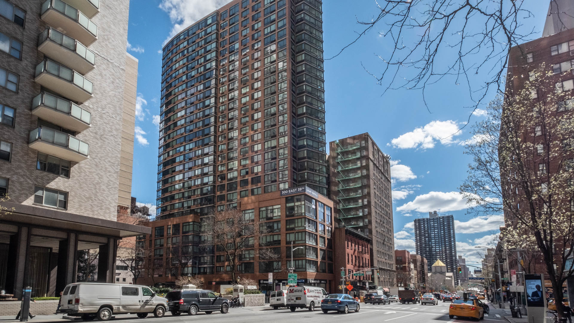 300 East 39th Apartments 3 of 12