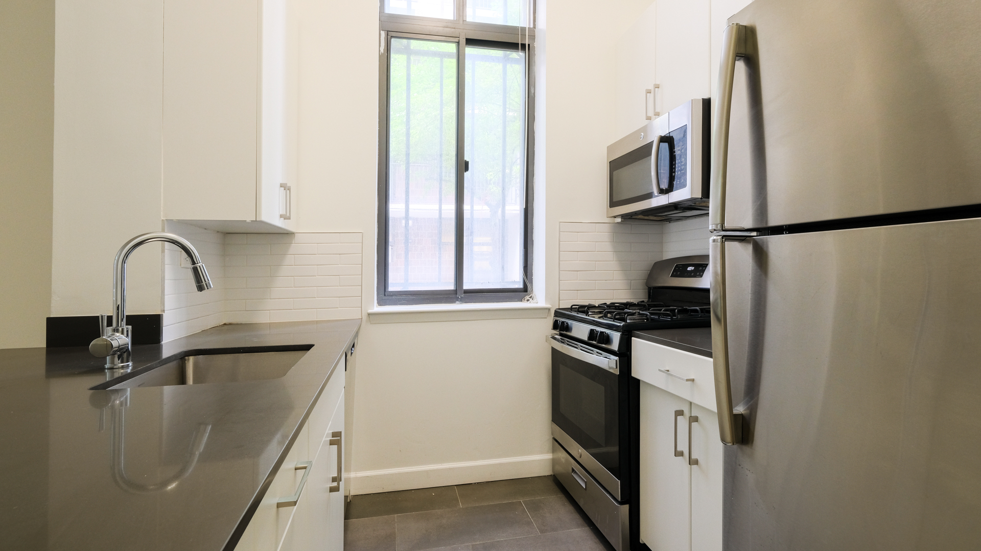 West 54th Apartments 3 of 9