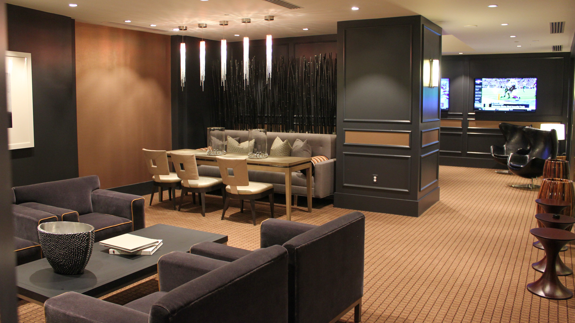 Lounge at Crystal Place Apartments (2 of 2)